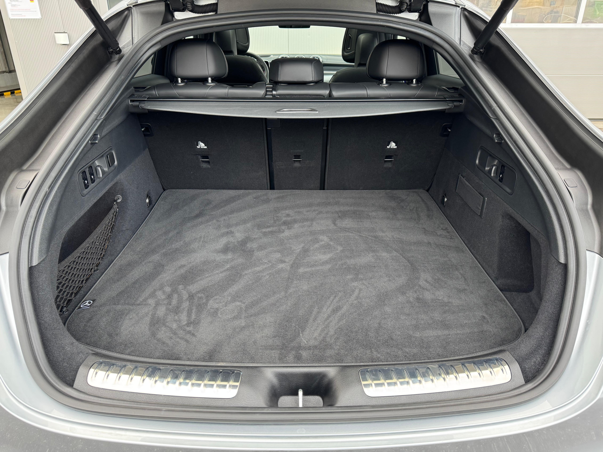 listing desktop thumbnail image 18