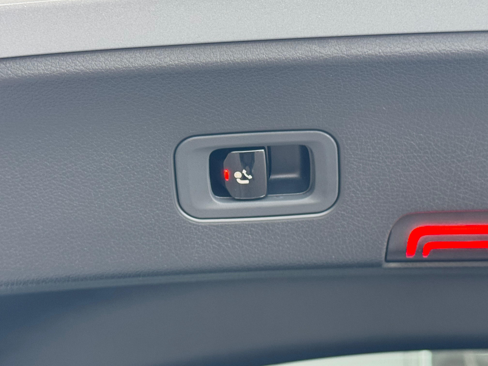 listing desktop thumbnail image 19