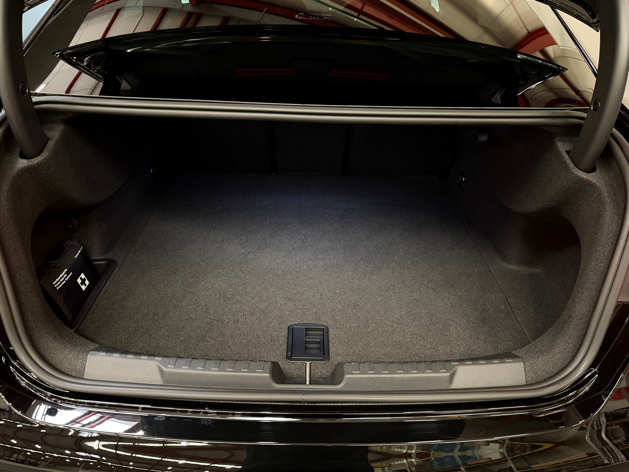 listing desktop thumbnail image 9