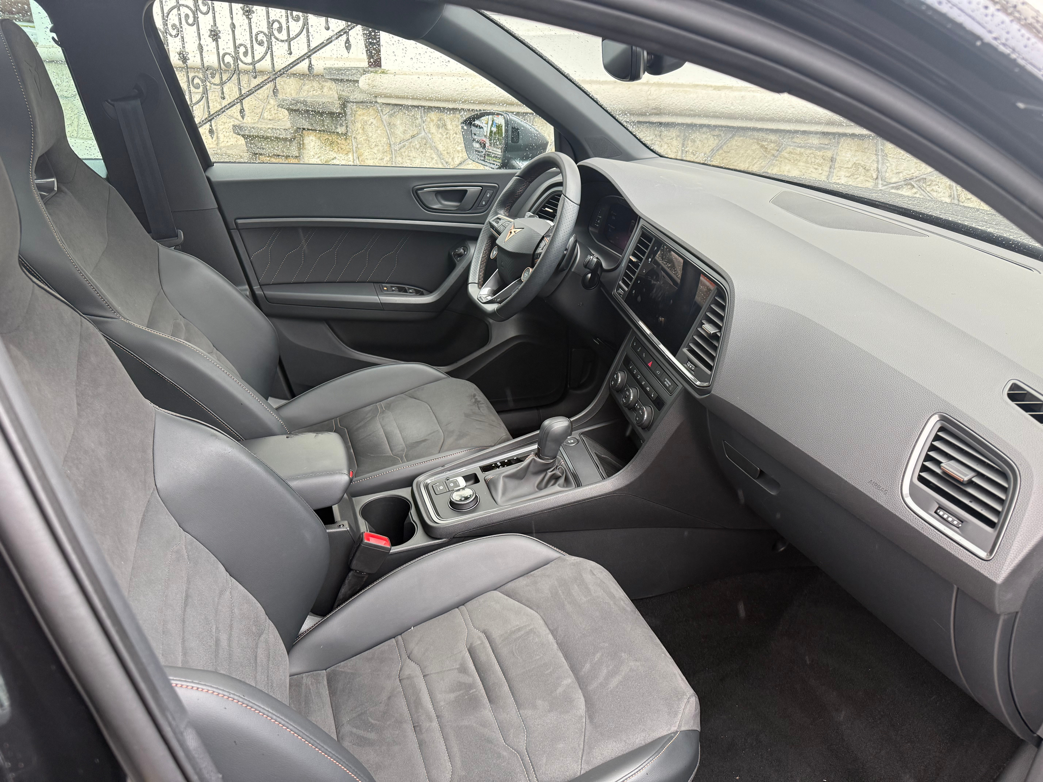 listing desktop thumbnail image 9