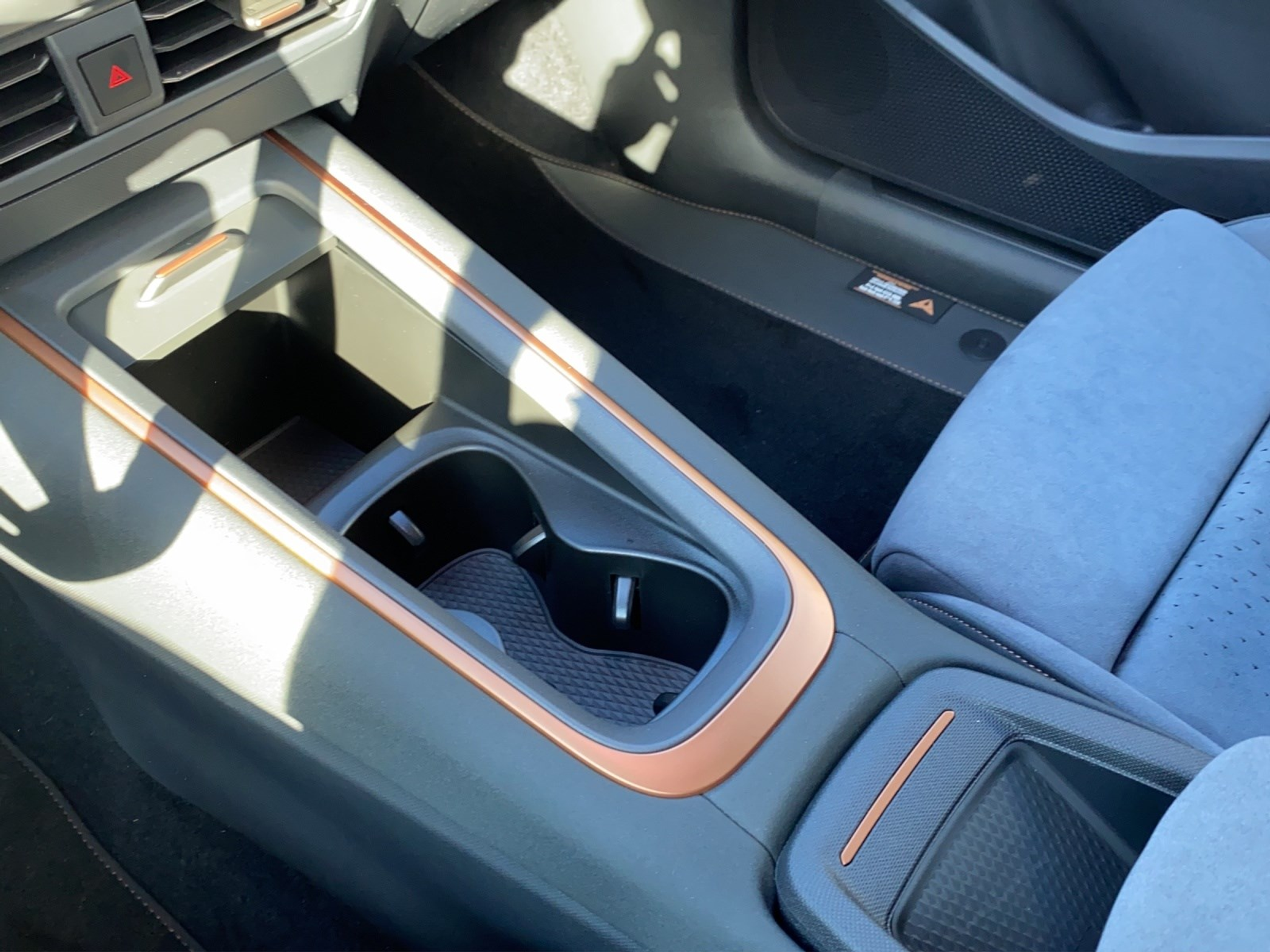 listing desktop thumbnail image 12