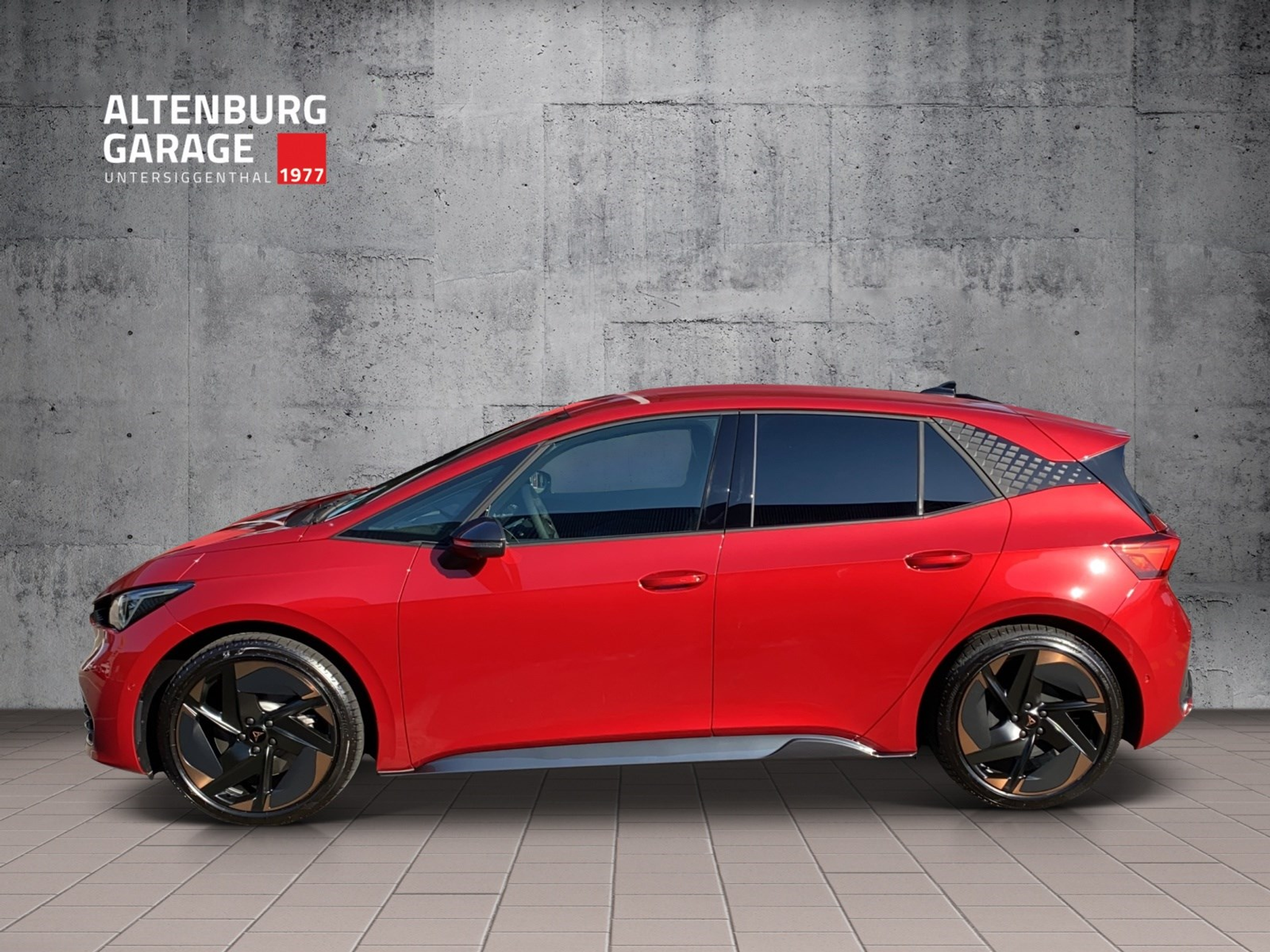 listing desktop thumbnail image 1