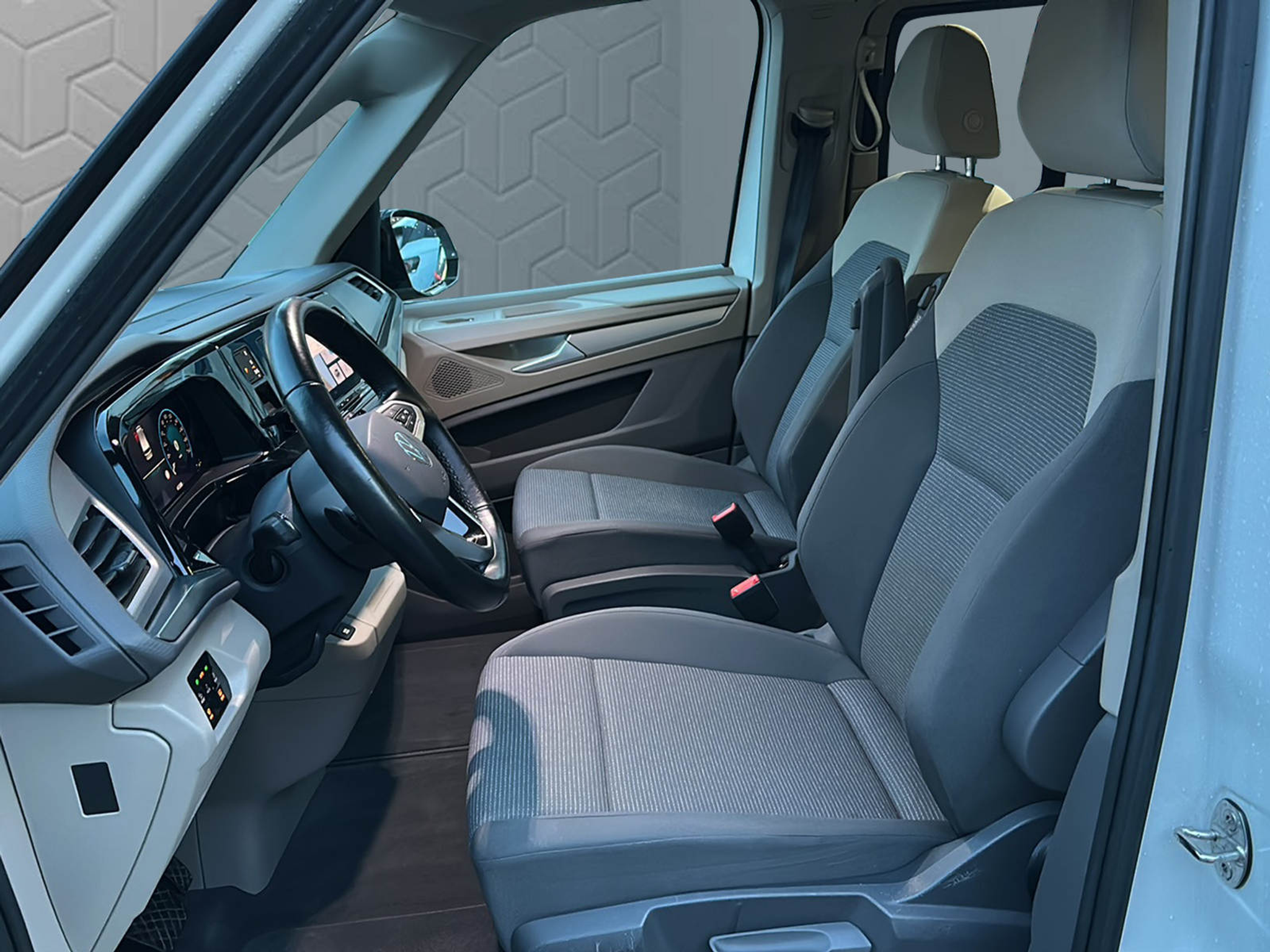 listing desktop thumbnail image 10