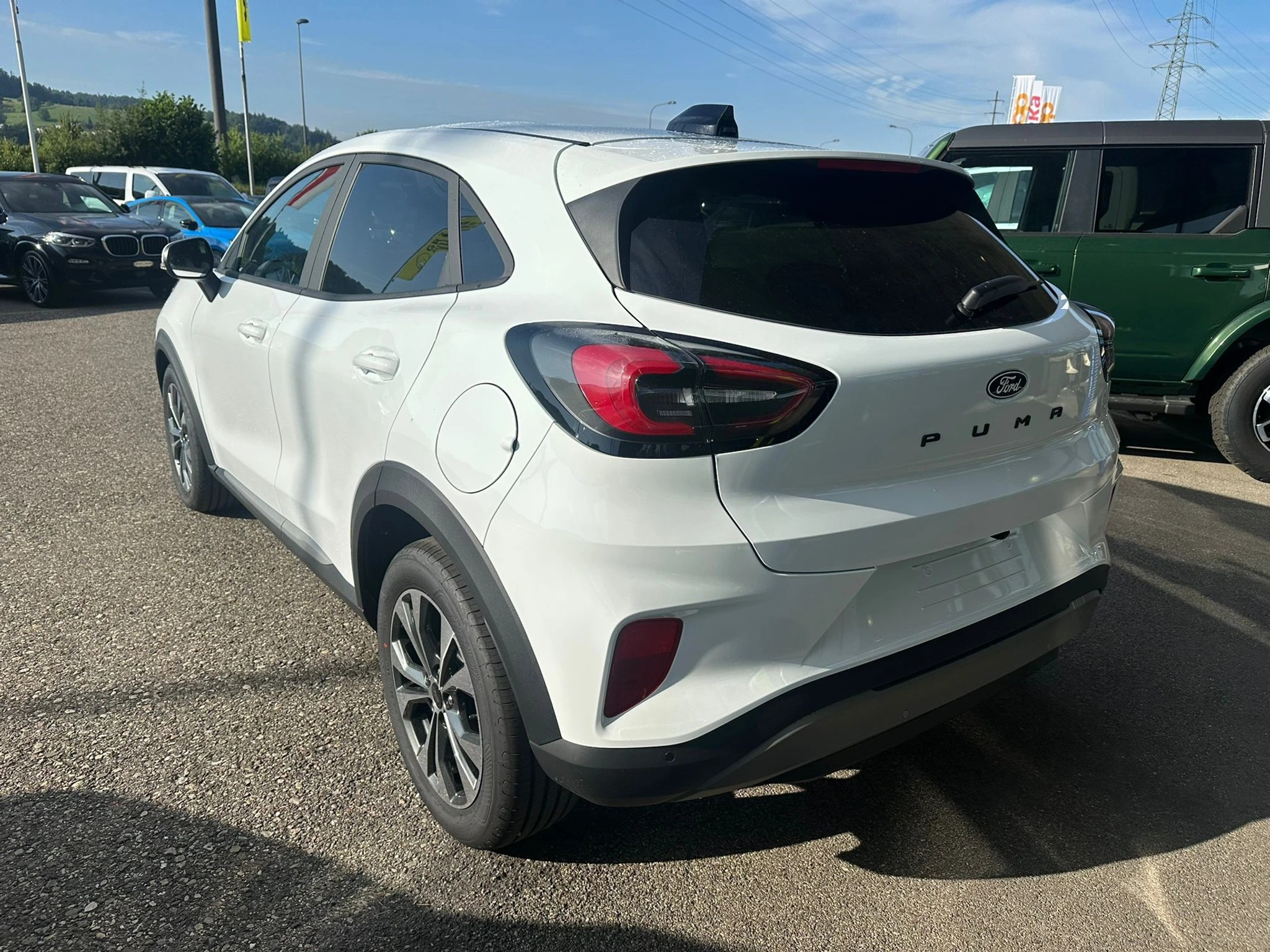 listing desktop thumbnail image 6