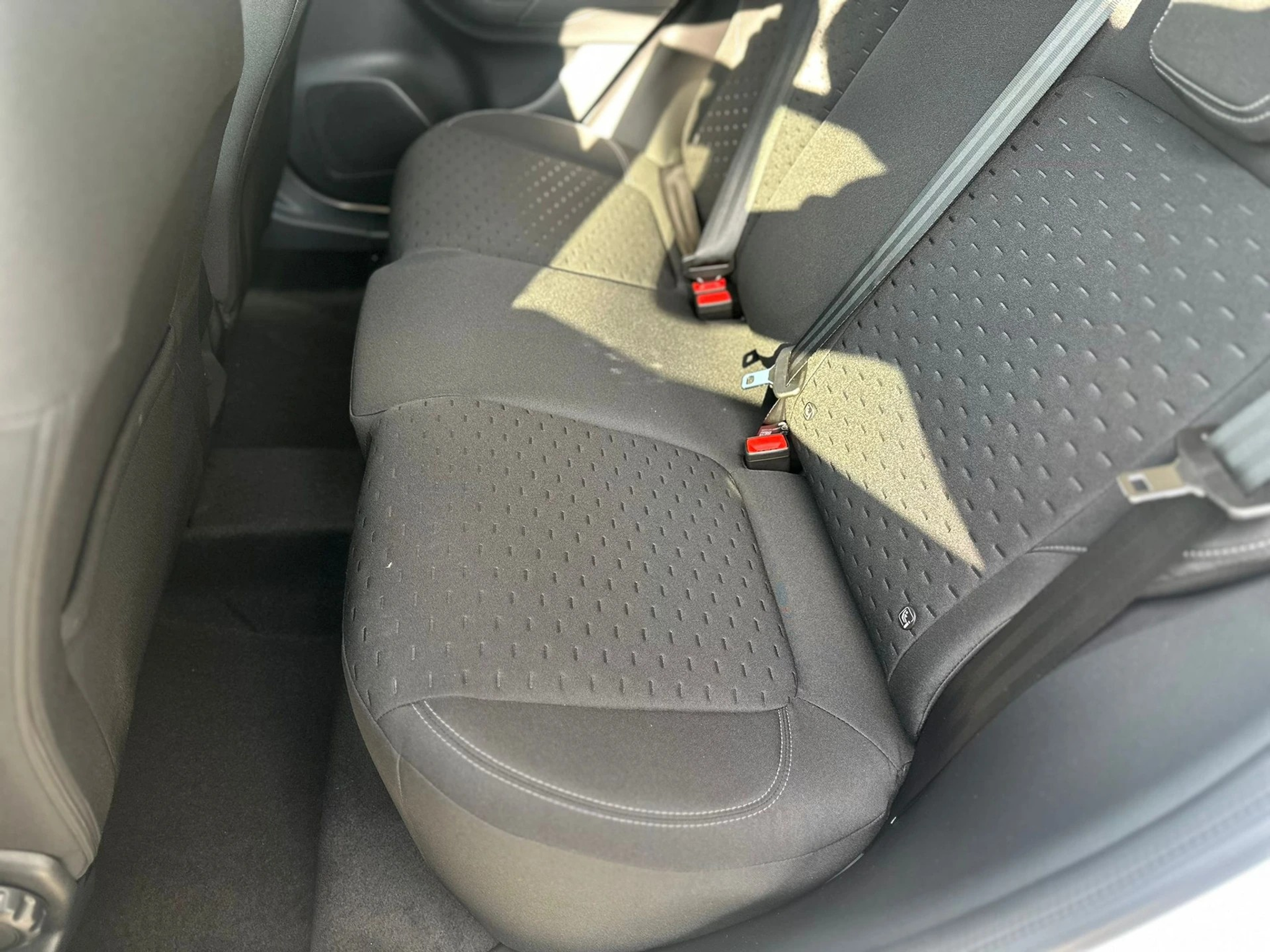 listing desktop thumbnail image 9