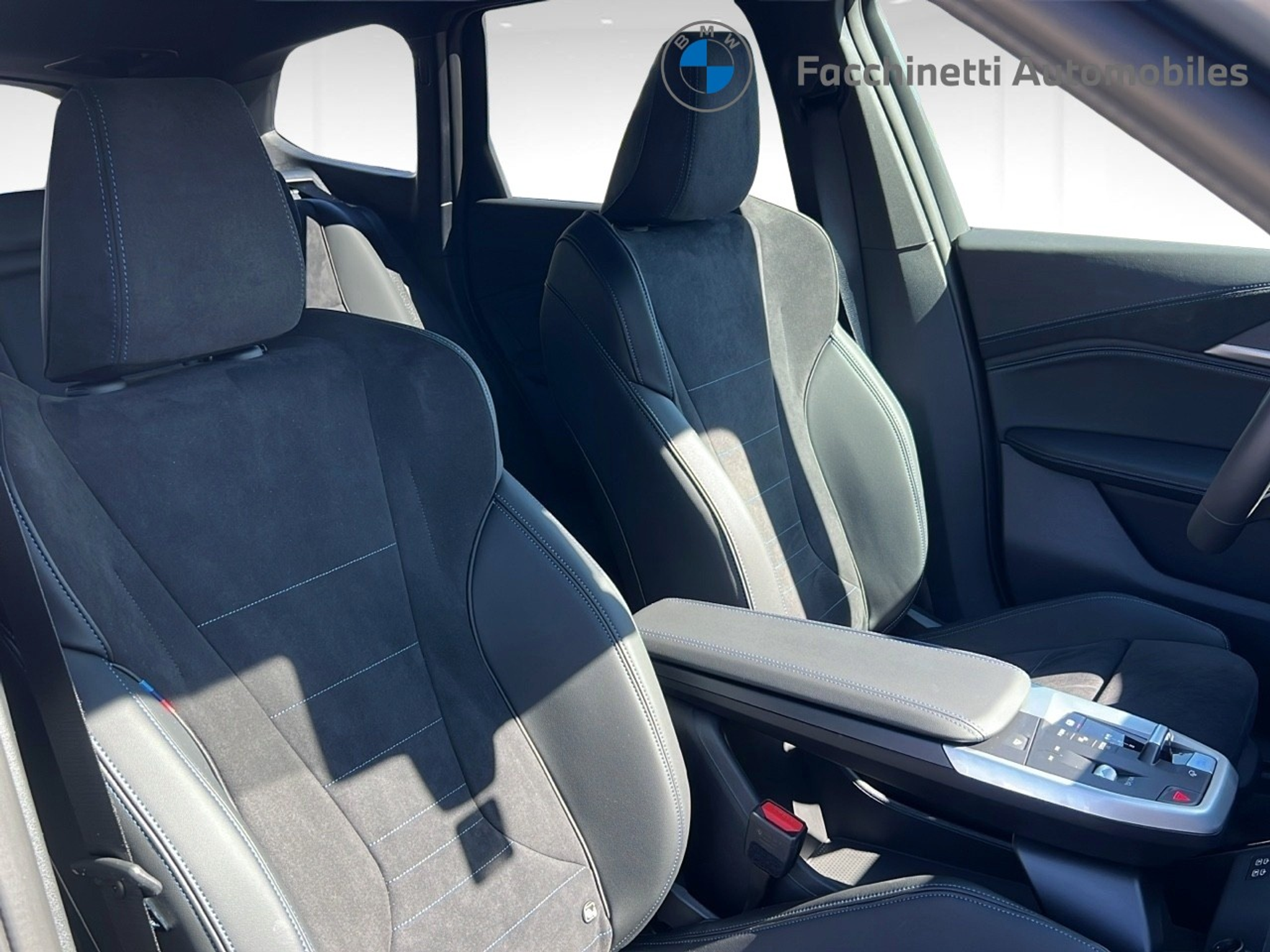 listing desktop thumbnail image 13