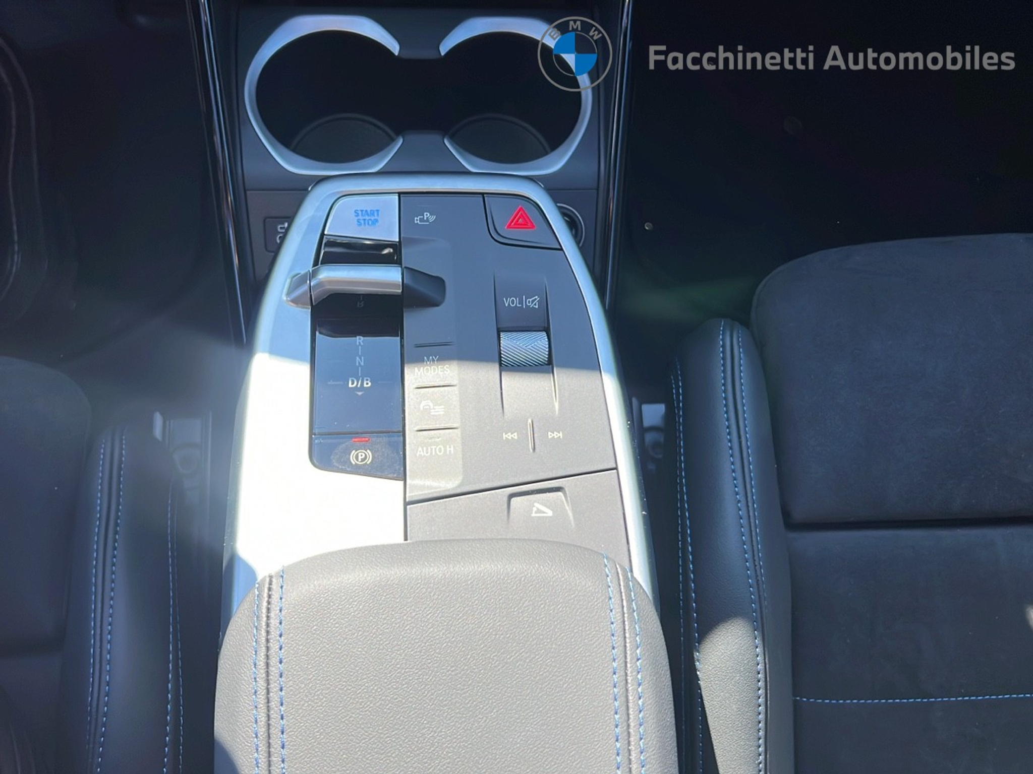 listing desktop thumbnail image 15