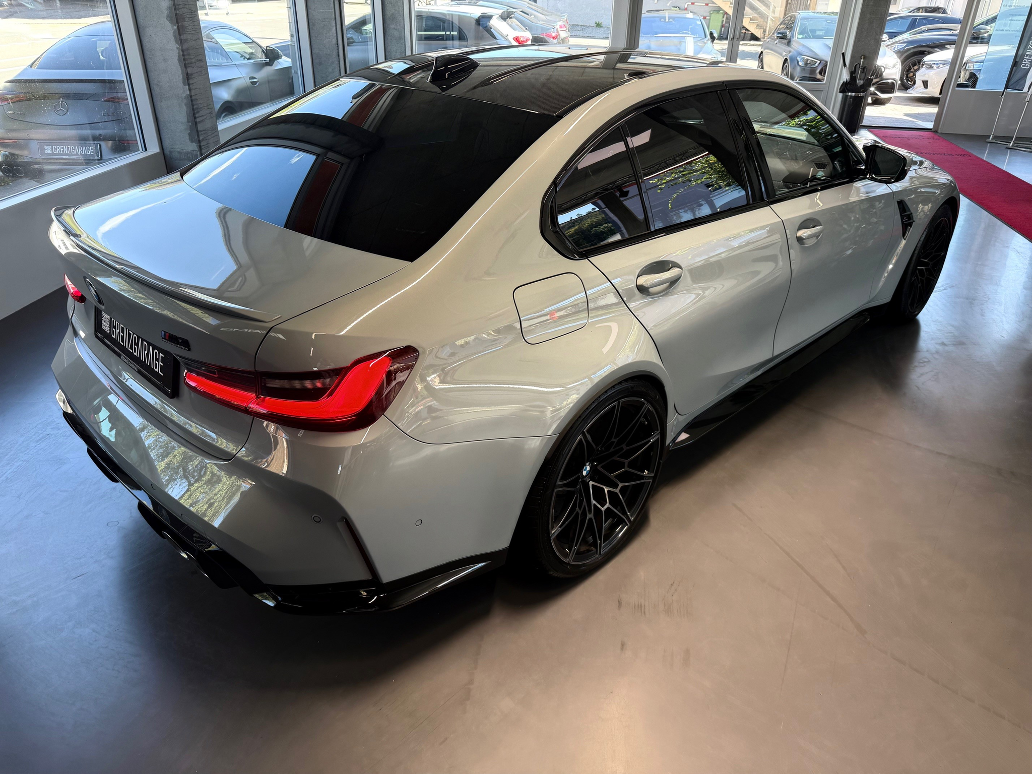 listing desktop thumbnail image 7