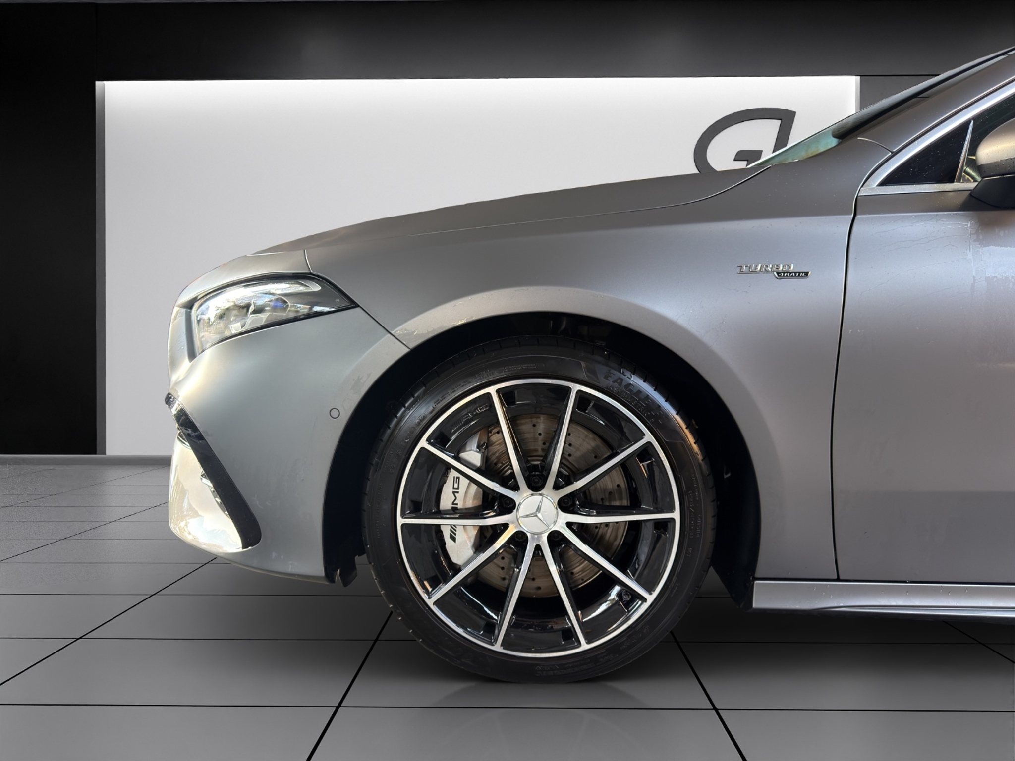 listing desktop thumbnail image 3