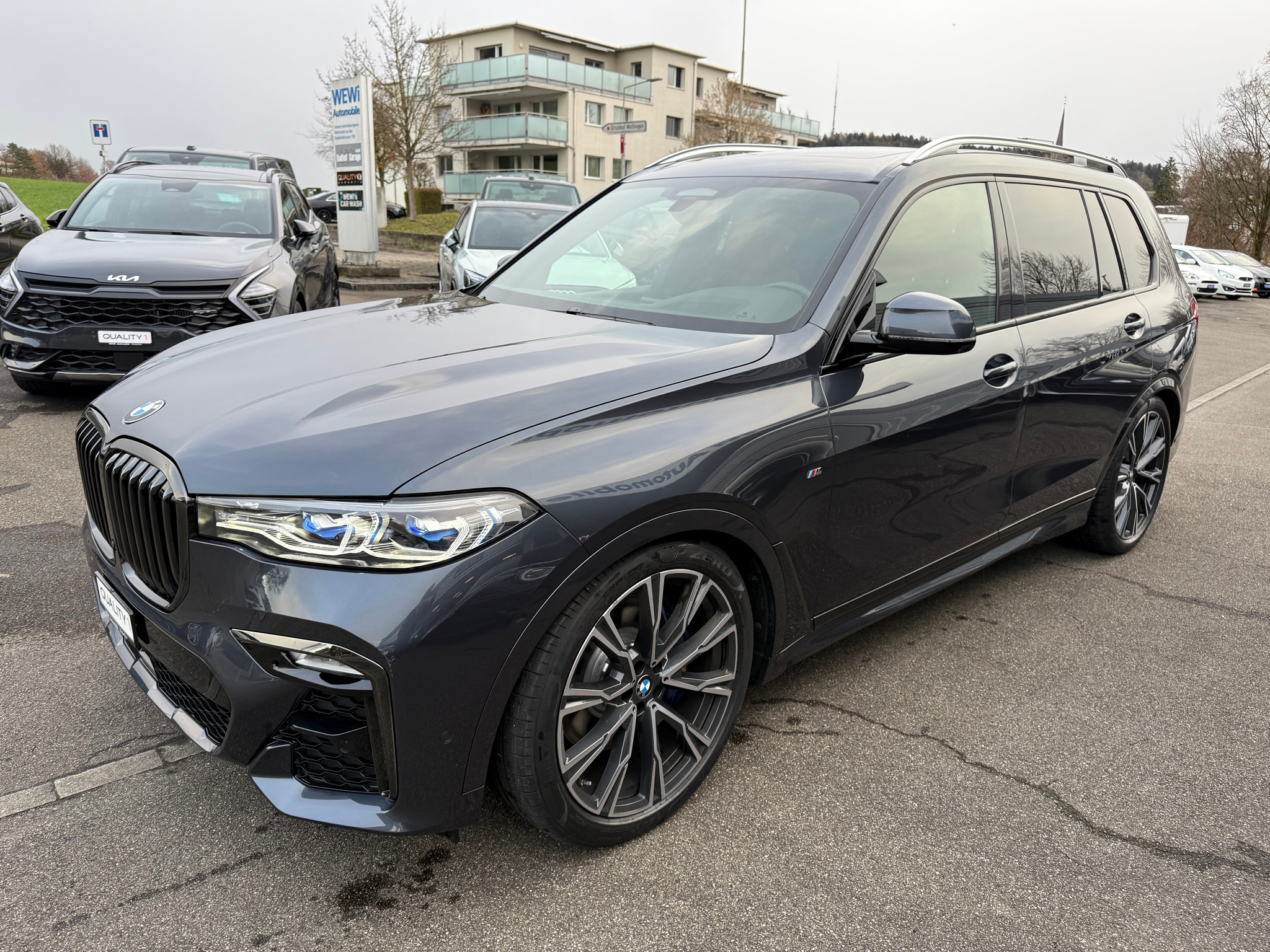 listing desktop thumbnail image 2