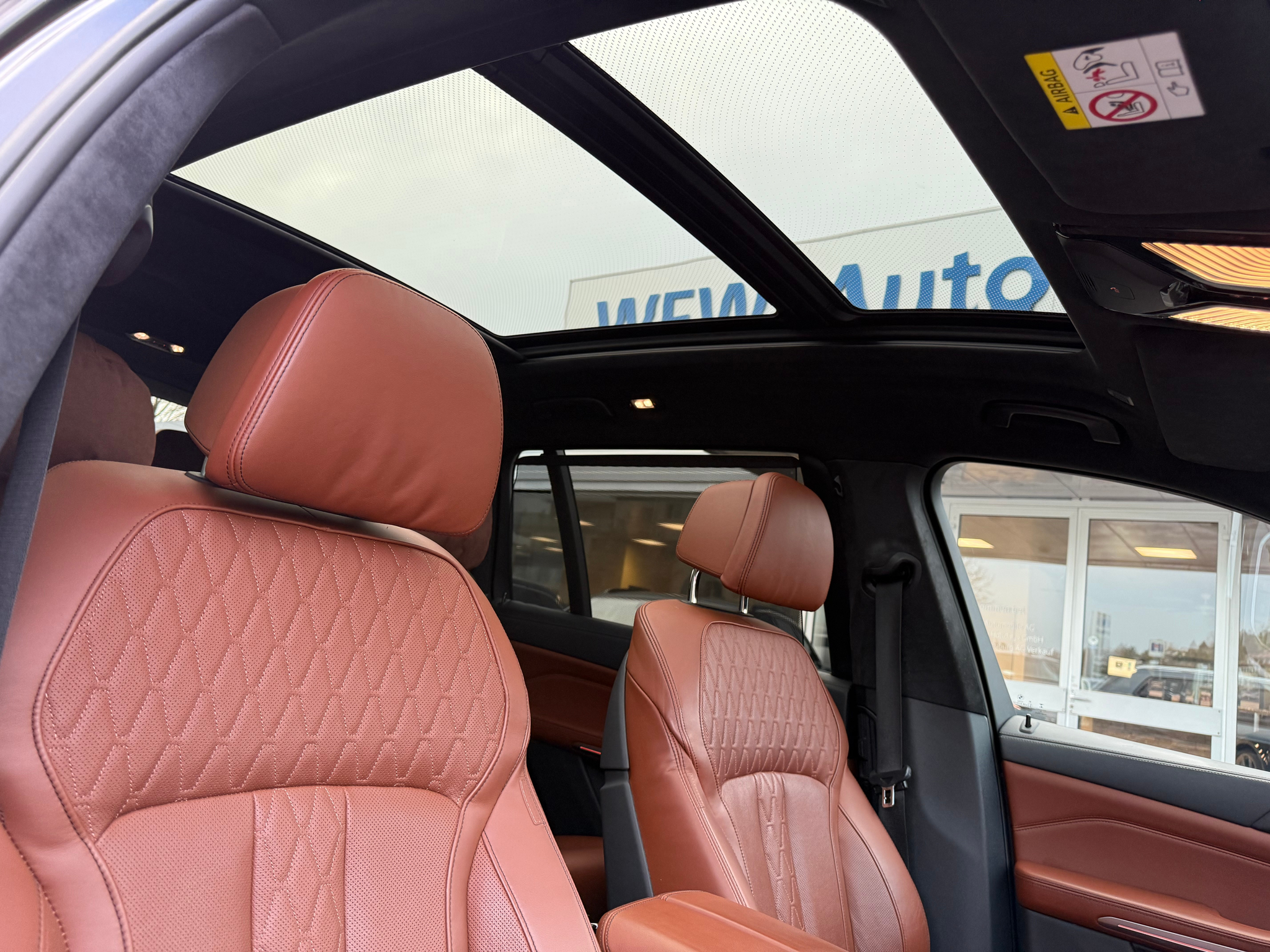 listing desktop thumbnail image 27