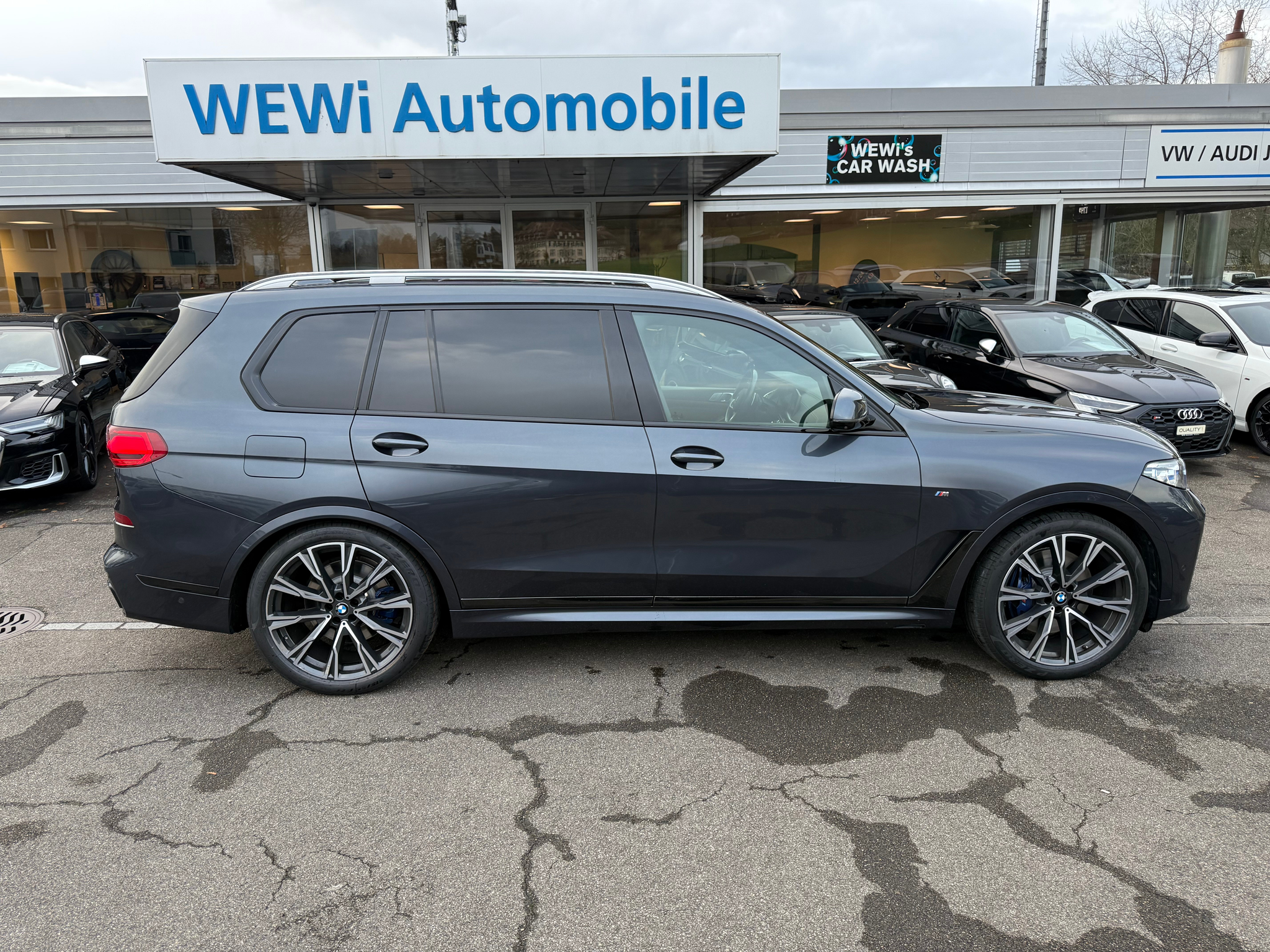 listing desktop thumbnail image 8