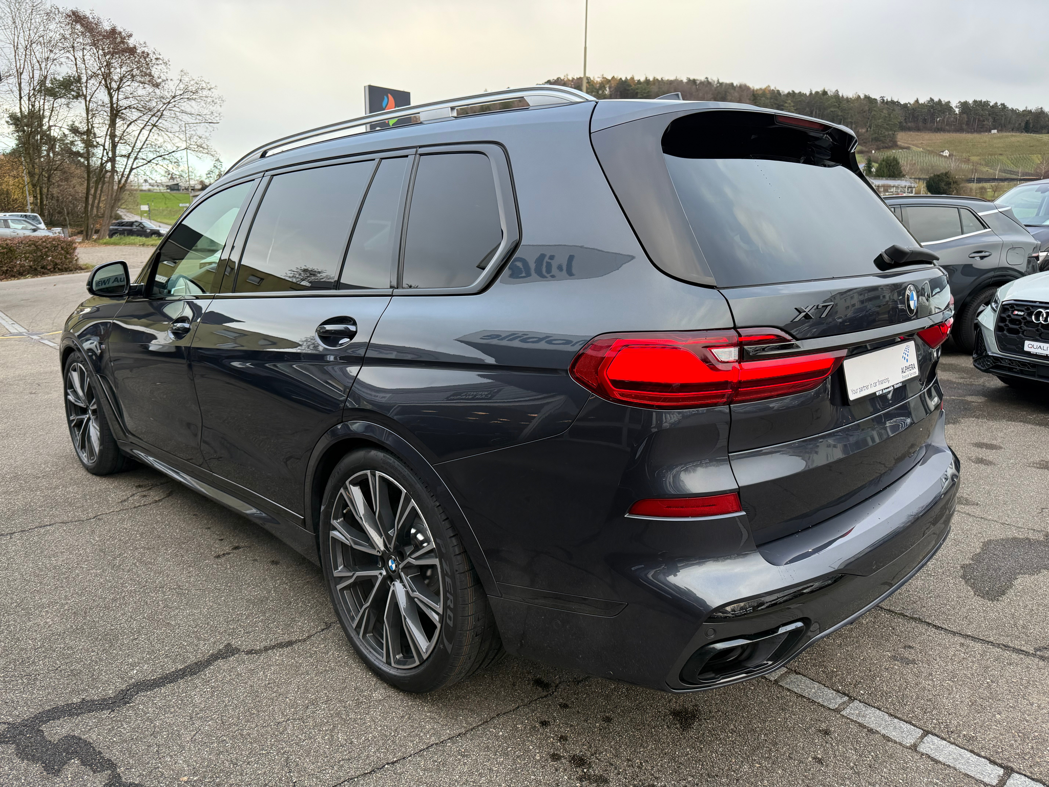 listing desktop thumbnail image 5