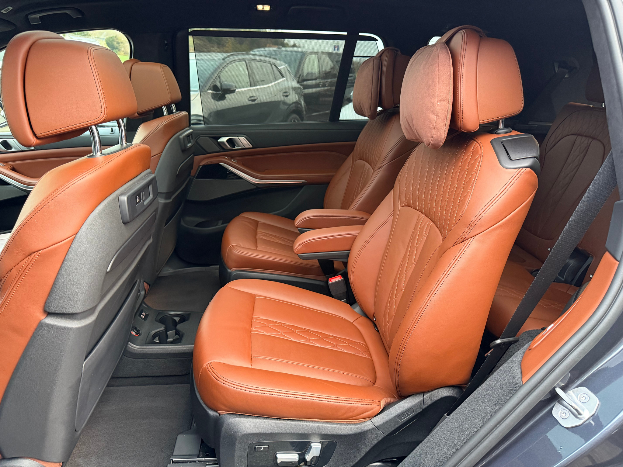 listing desktop thumbnail image 17