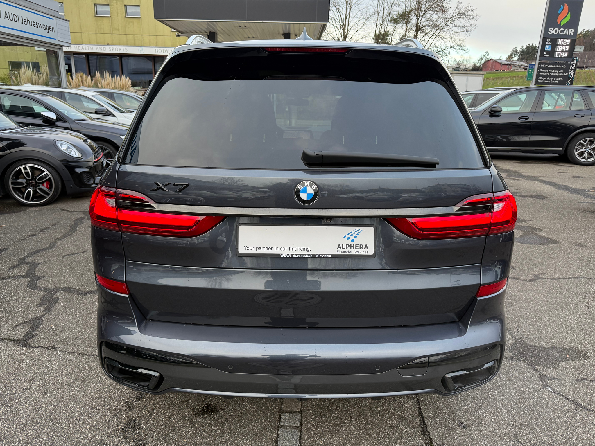 listing desktop thumbnail image 6