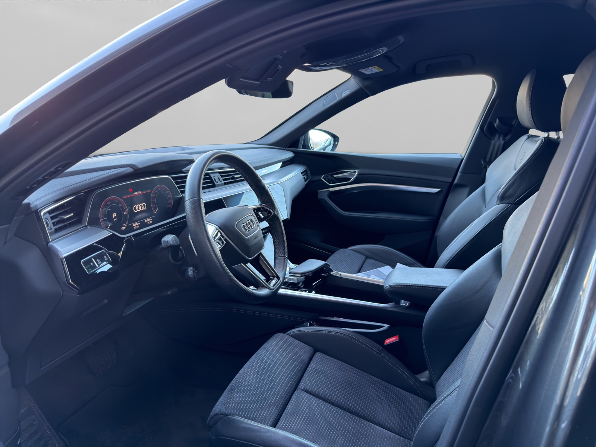 listing desktop thumbnail image 5