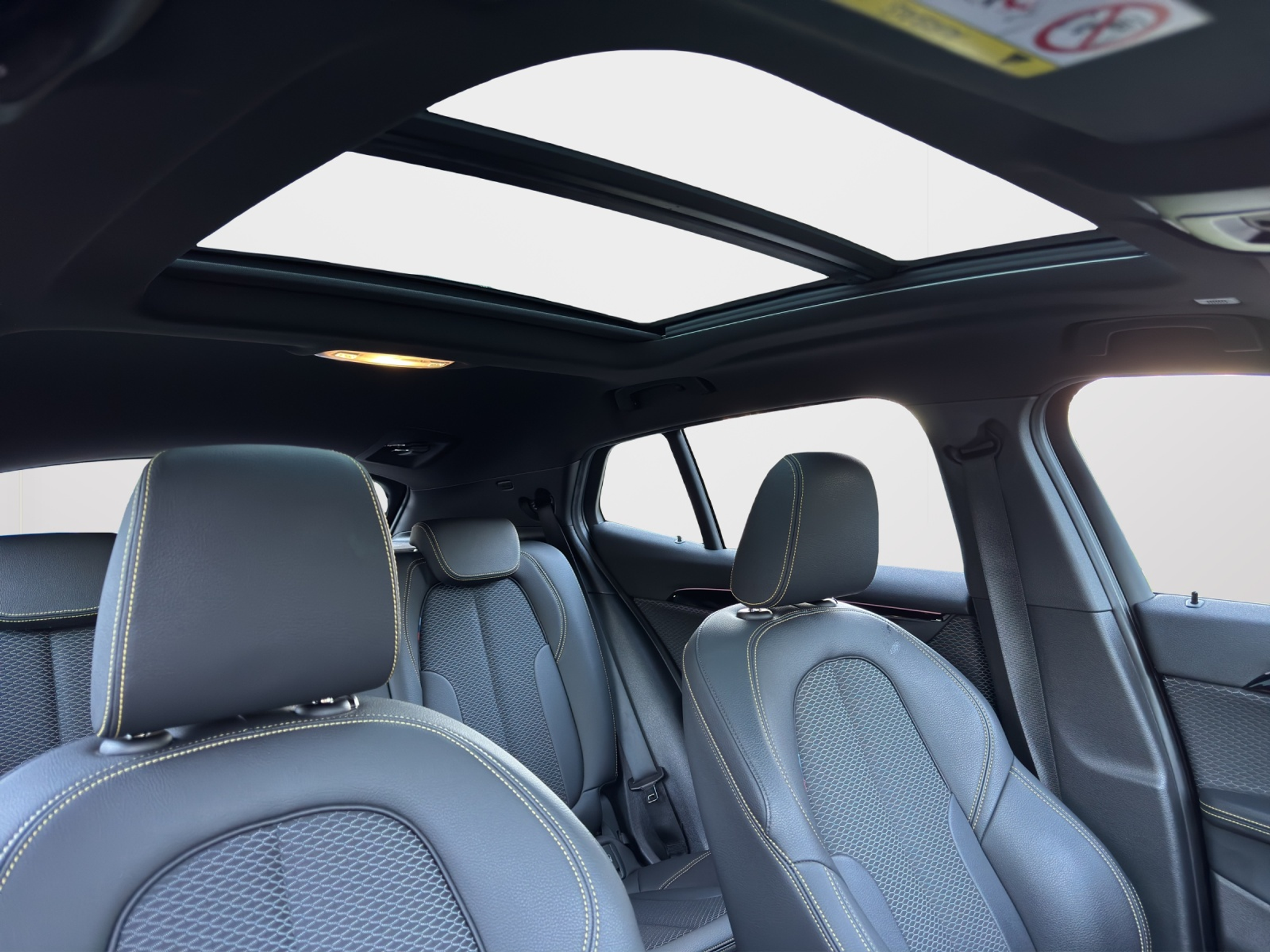 listing desktop thumbnail image 14