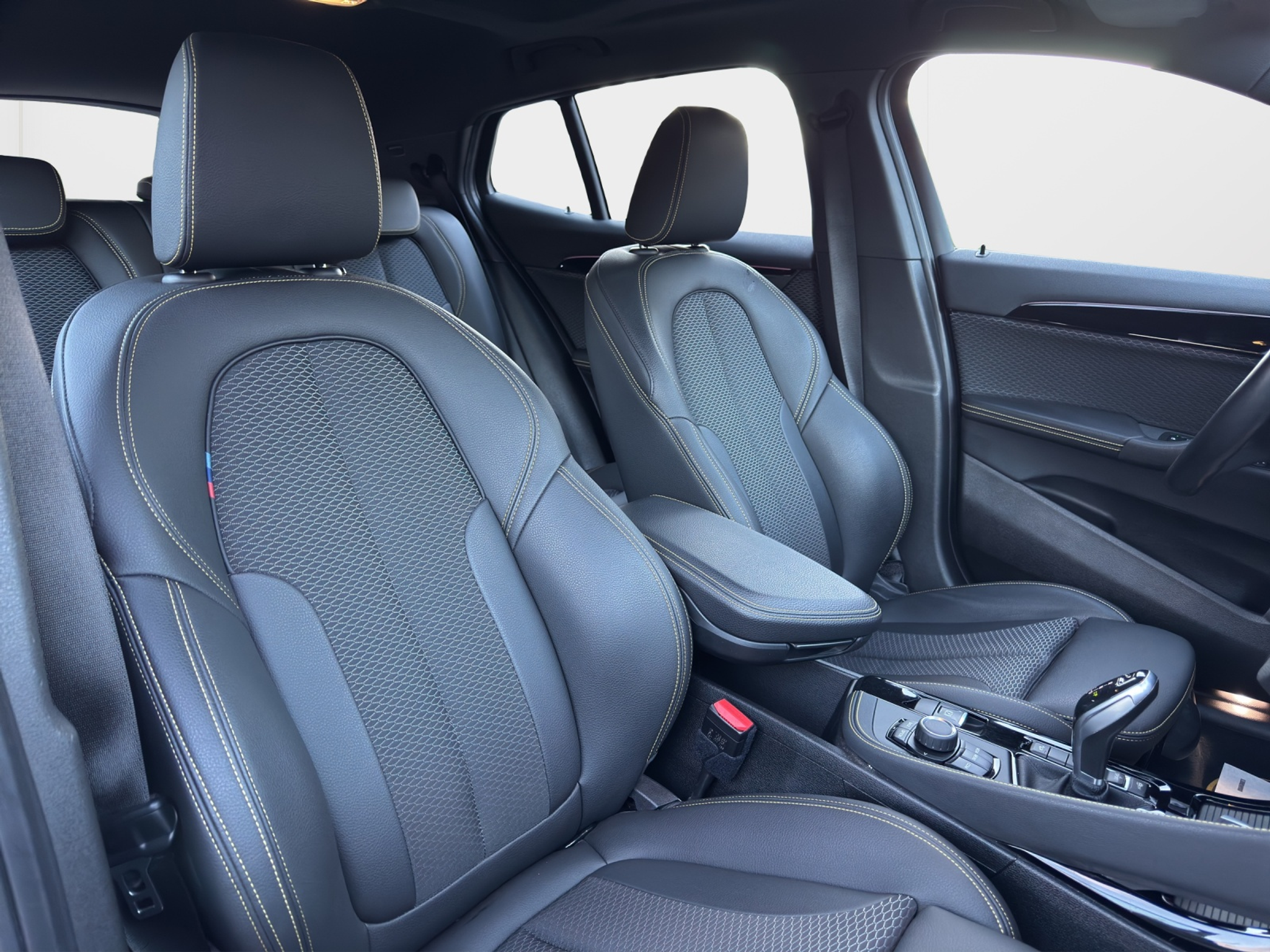 listing desktop thumbnail image 13