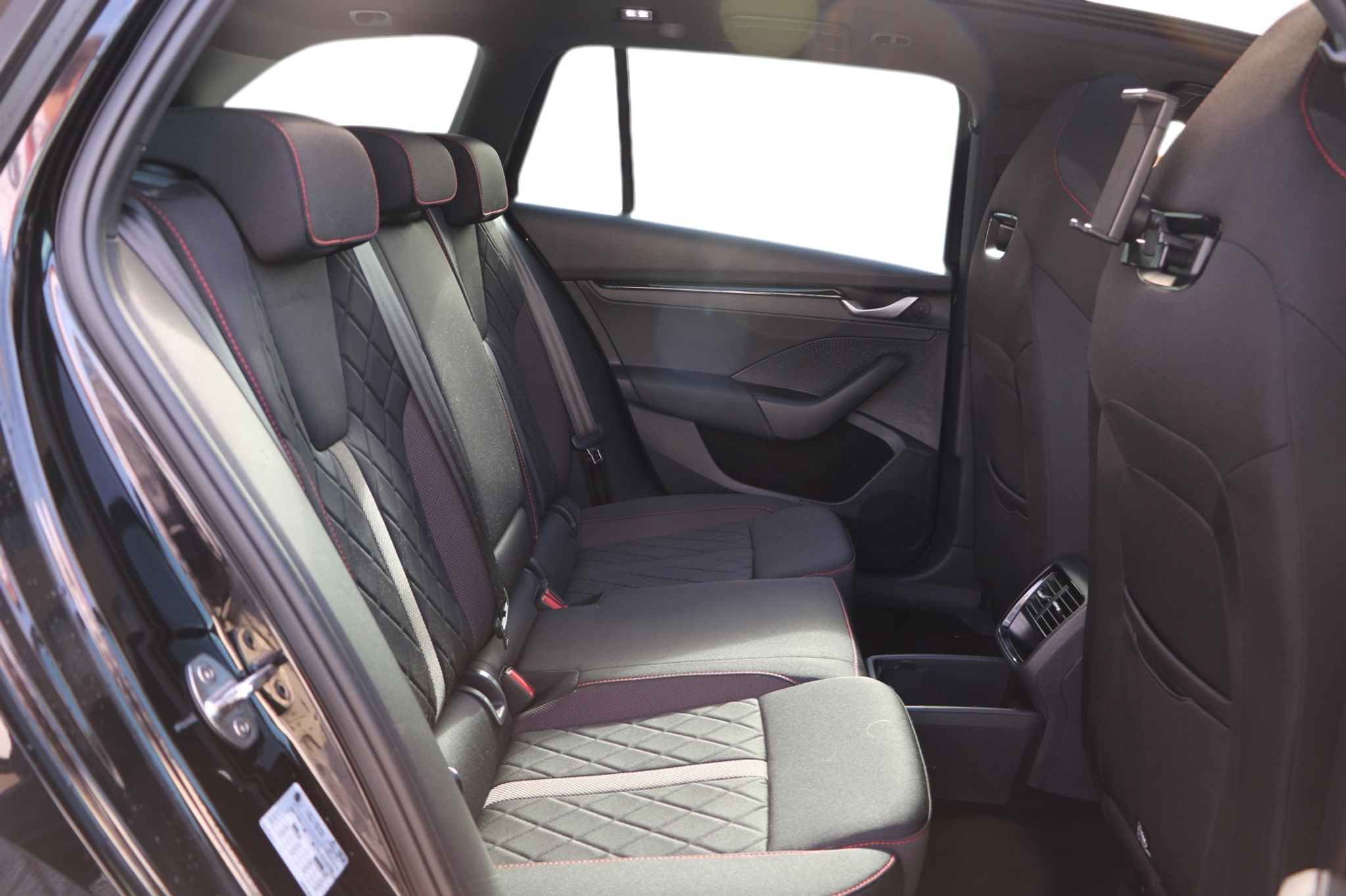 listing desktop thumbnail image 10