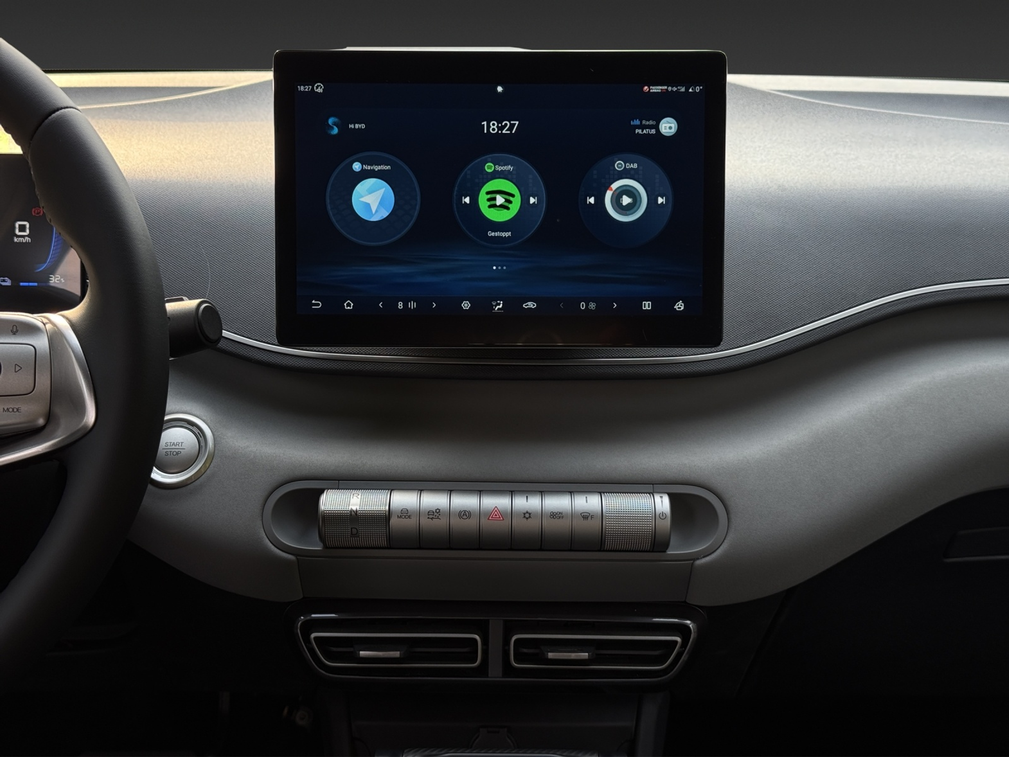 listing desktop thumbnail image 17