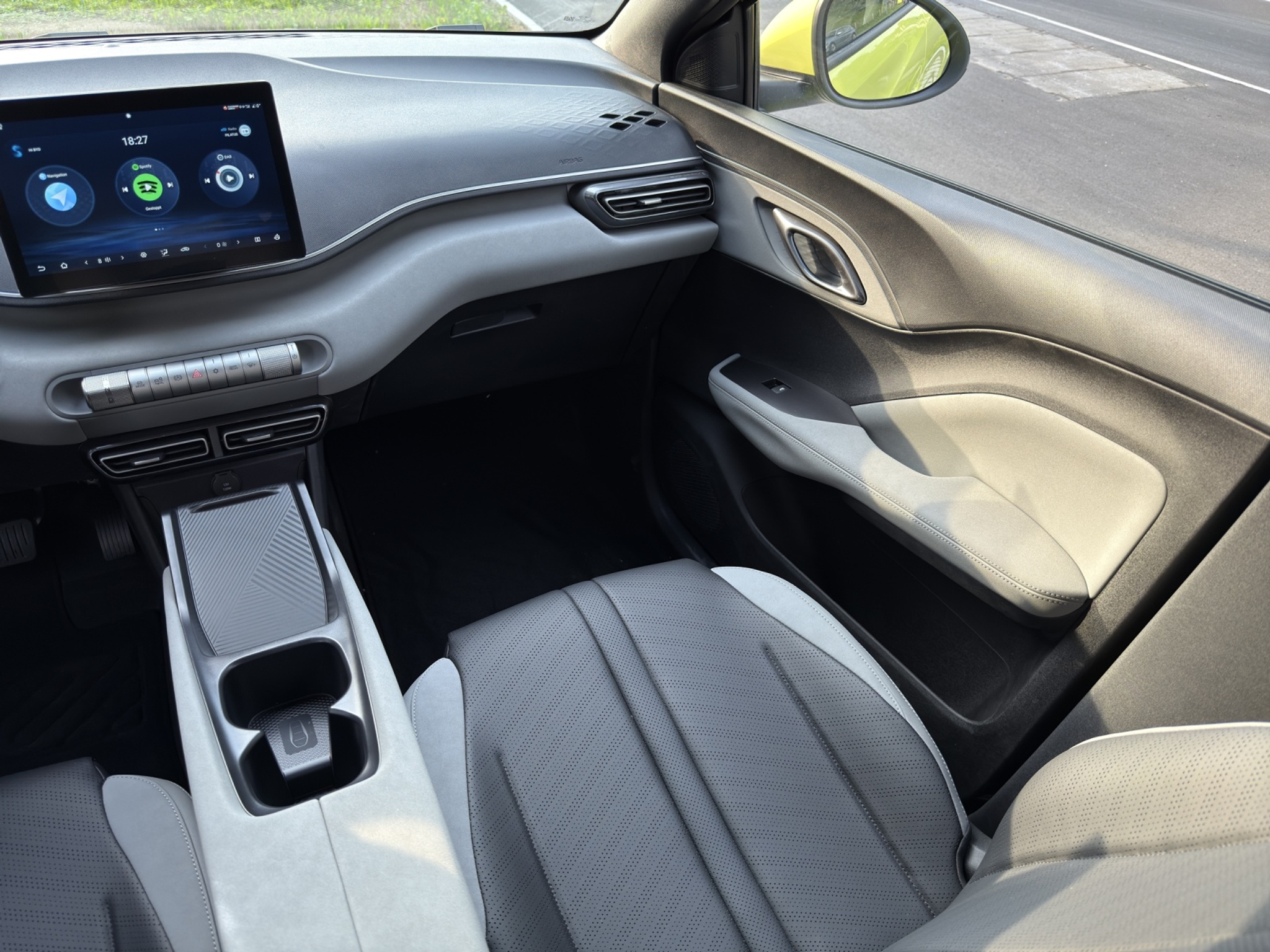 listing desktop thumbnail image 20