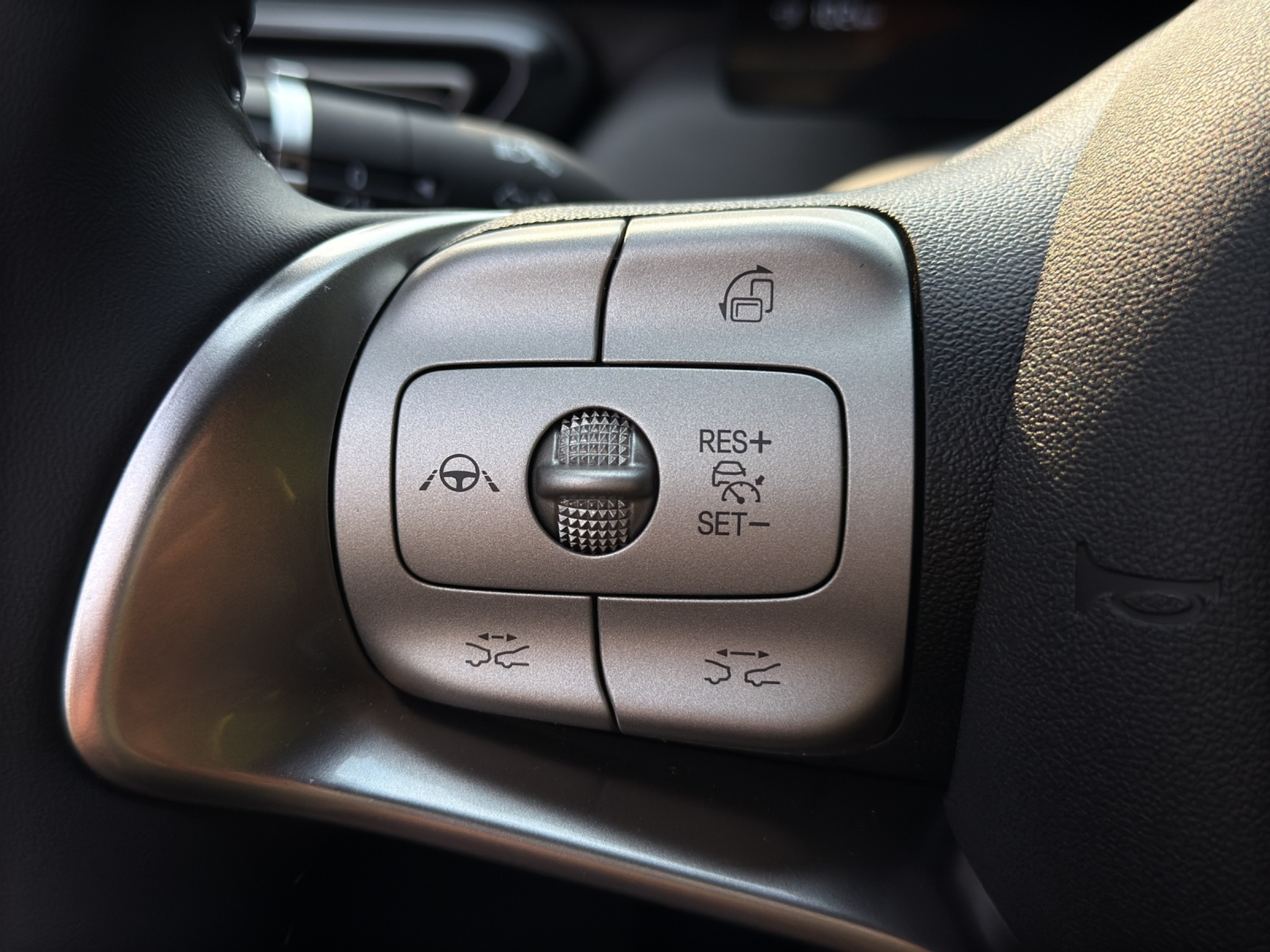 listing desktop thumbnail image 22