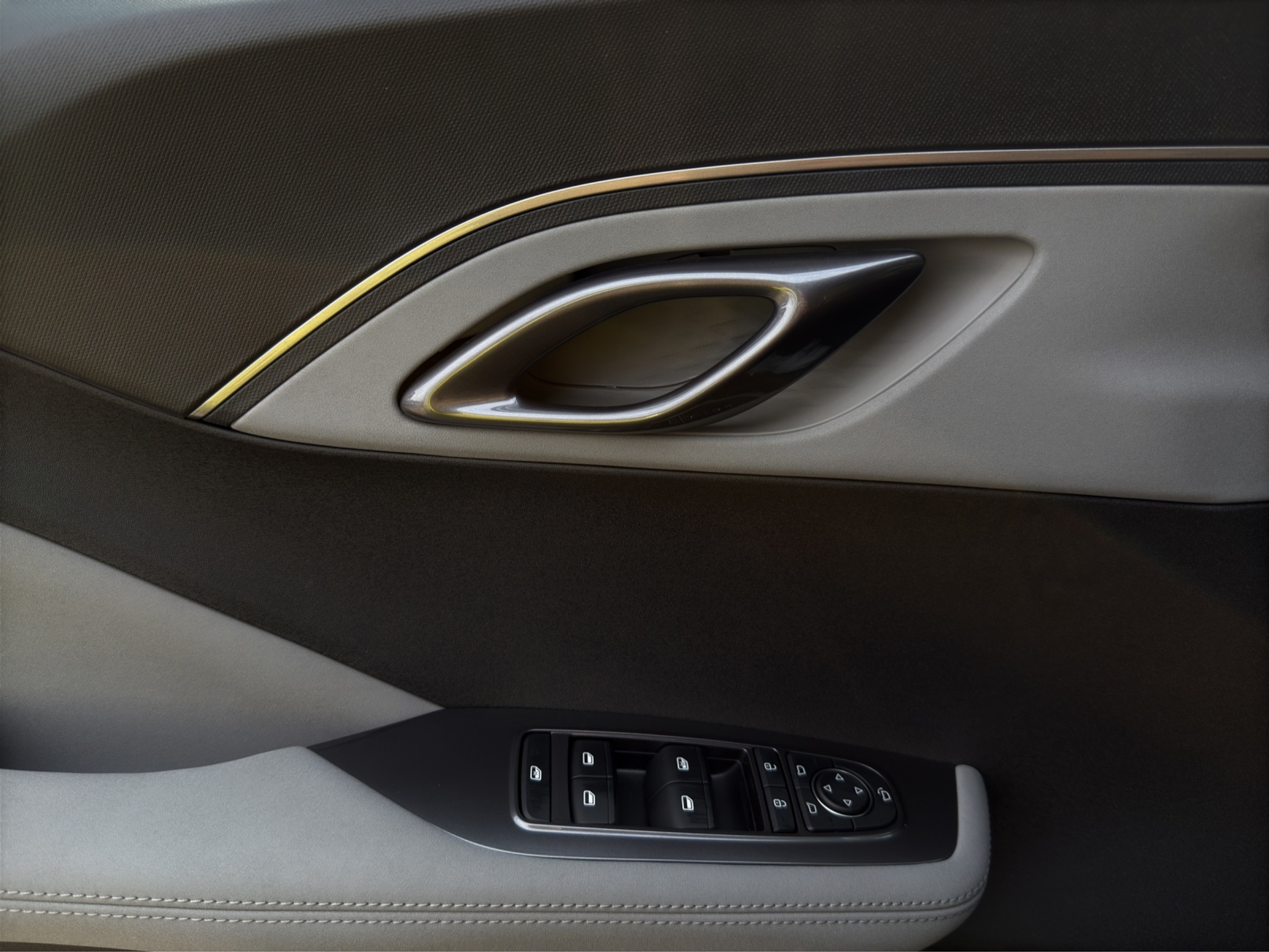 listing desktop thumbnail image 13