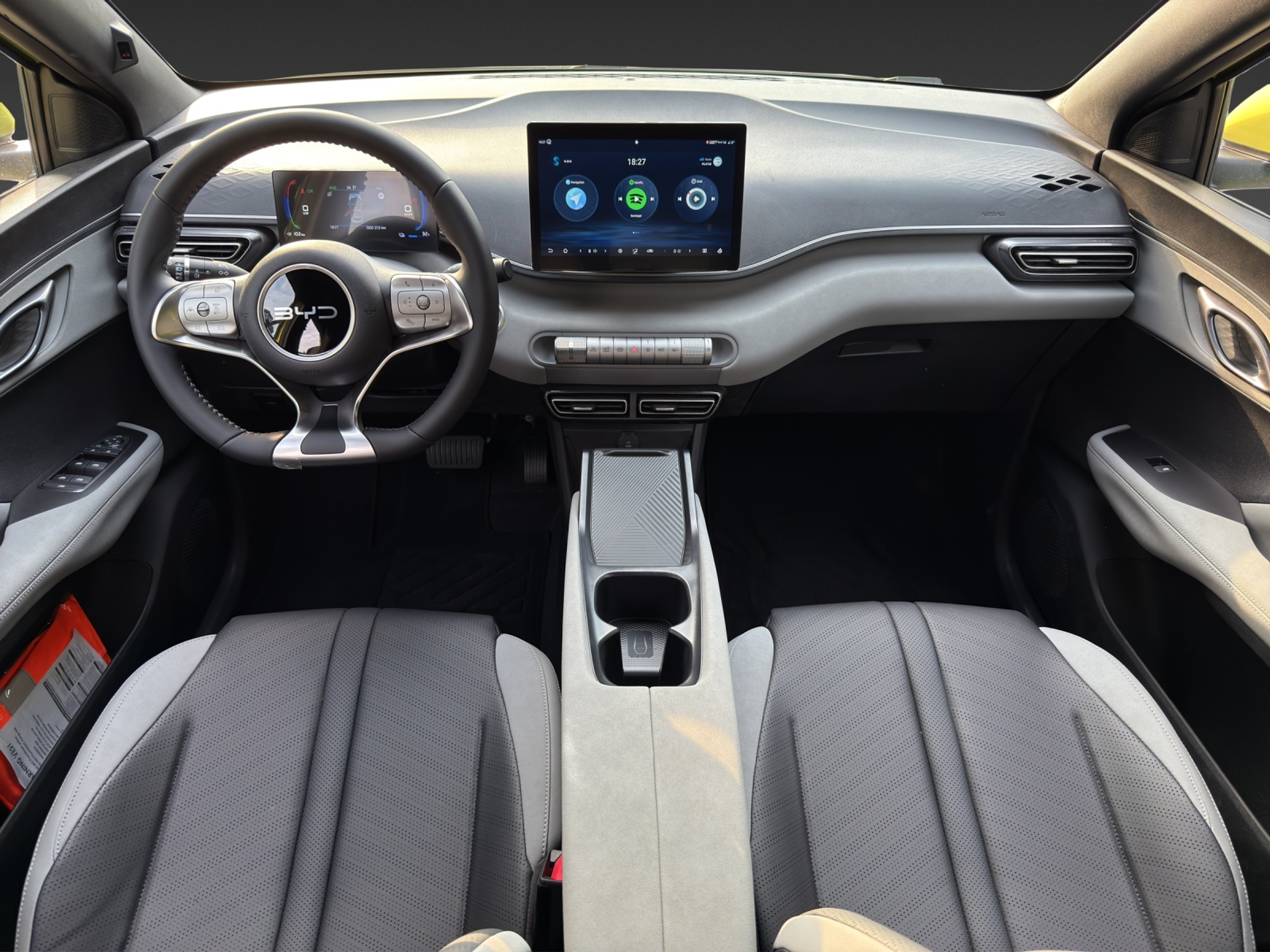 listing desktop thumbnail image 15