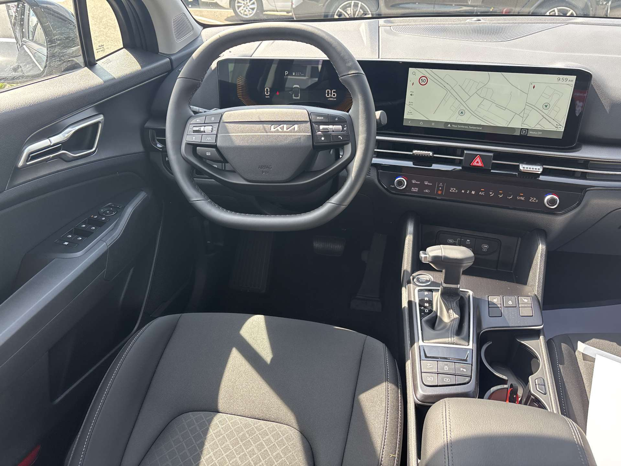 listing desktop thumbnail image 4