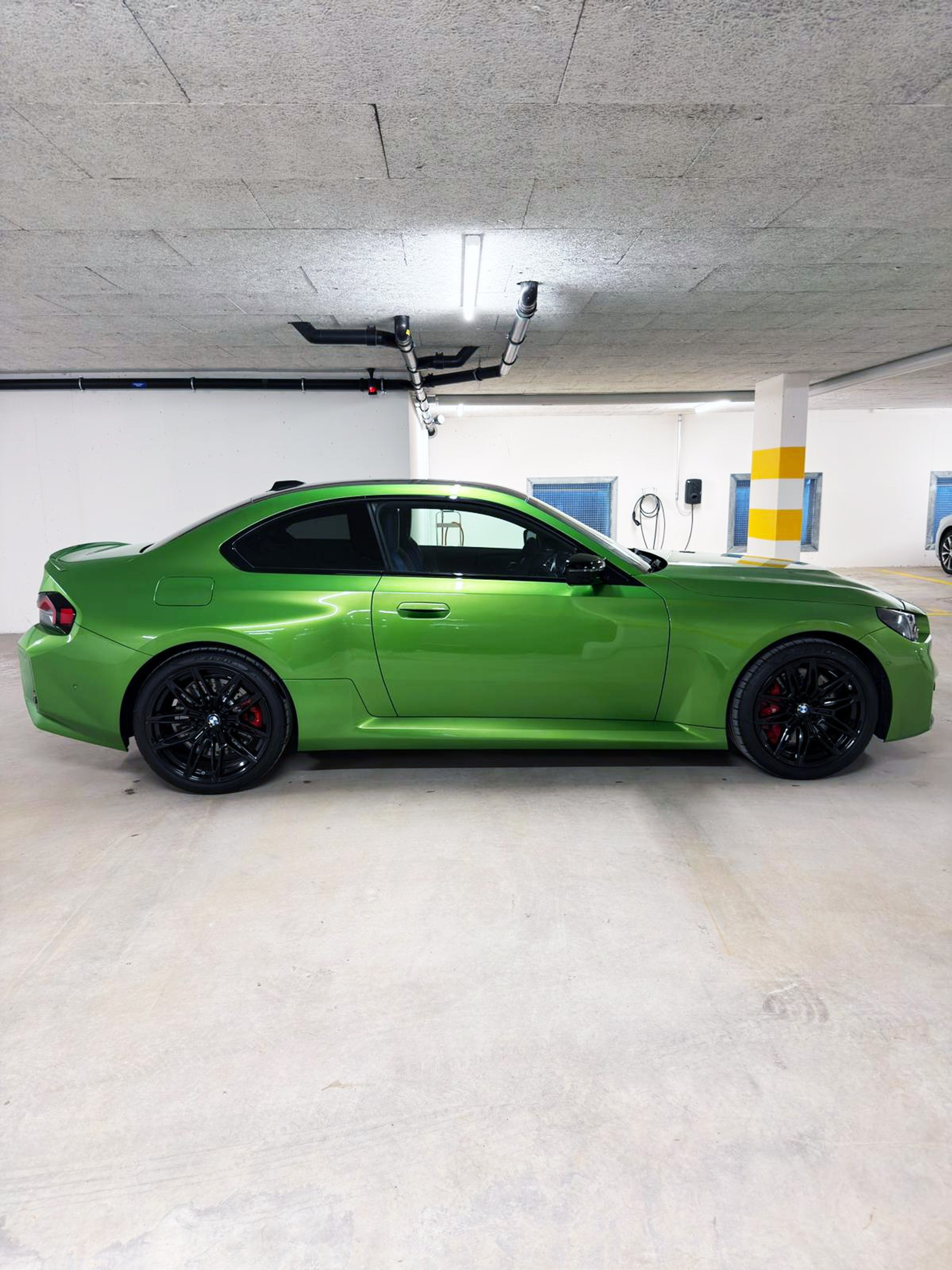 listing desktop thumbnail image 3