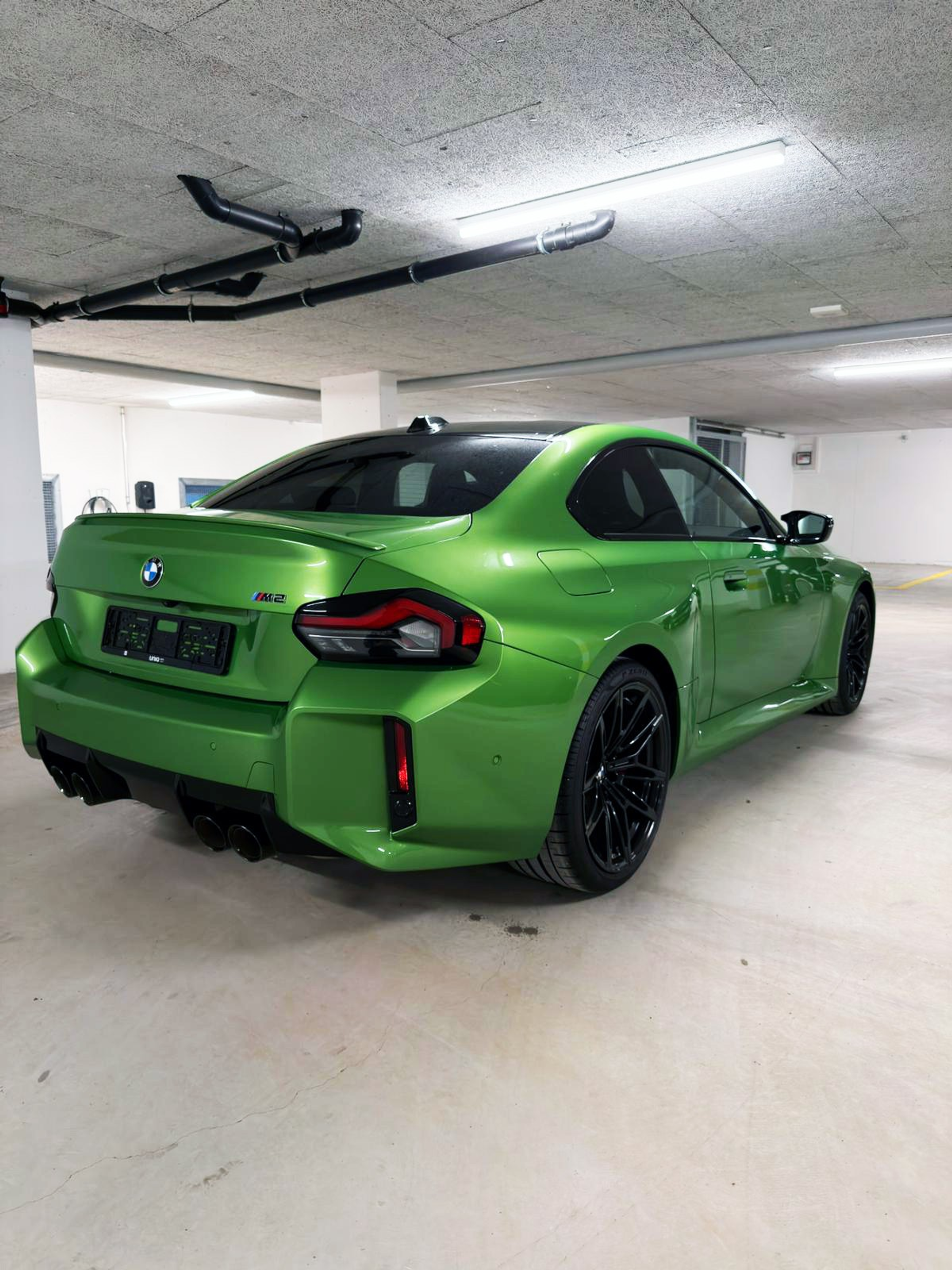 listing desktop thumbnail image 2