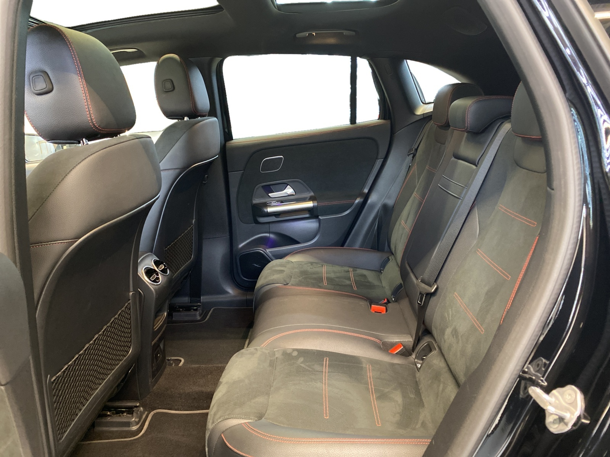 listing desktop thumbnail image 7