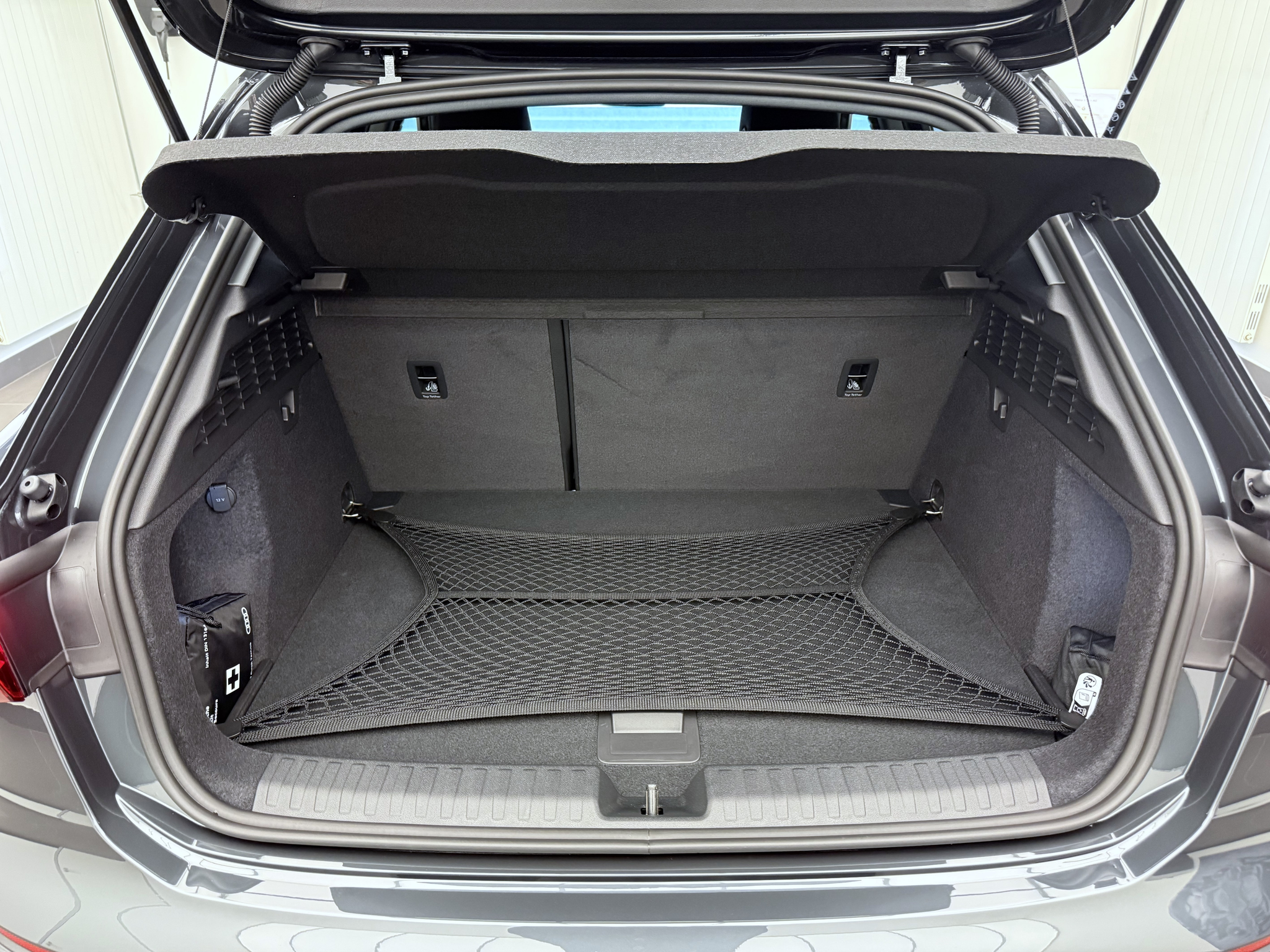 listing desktop thumbnail image 19