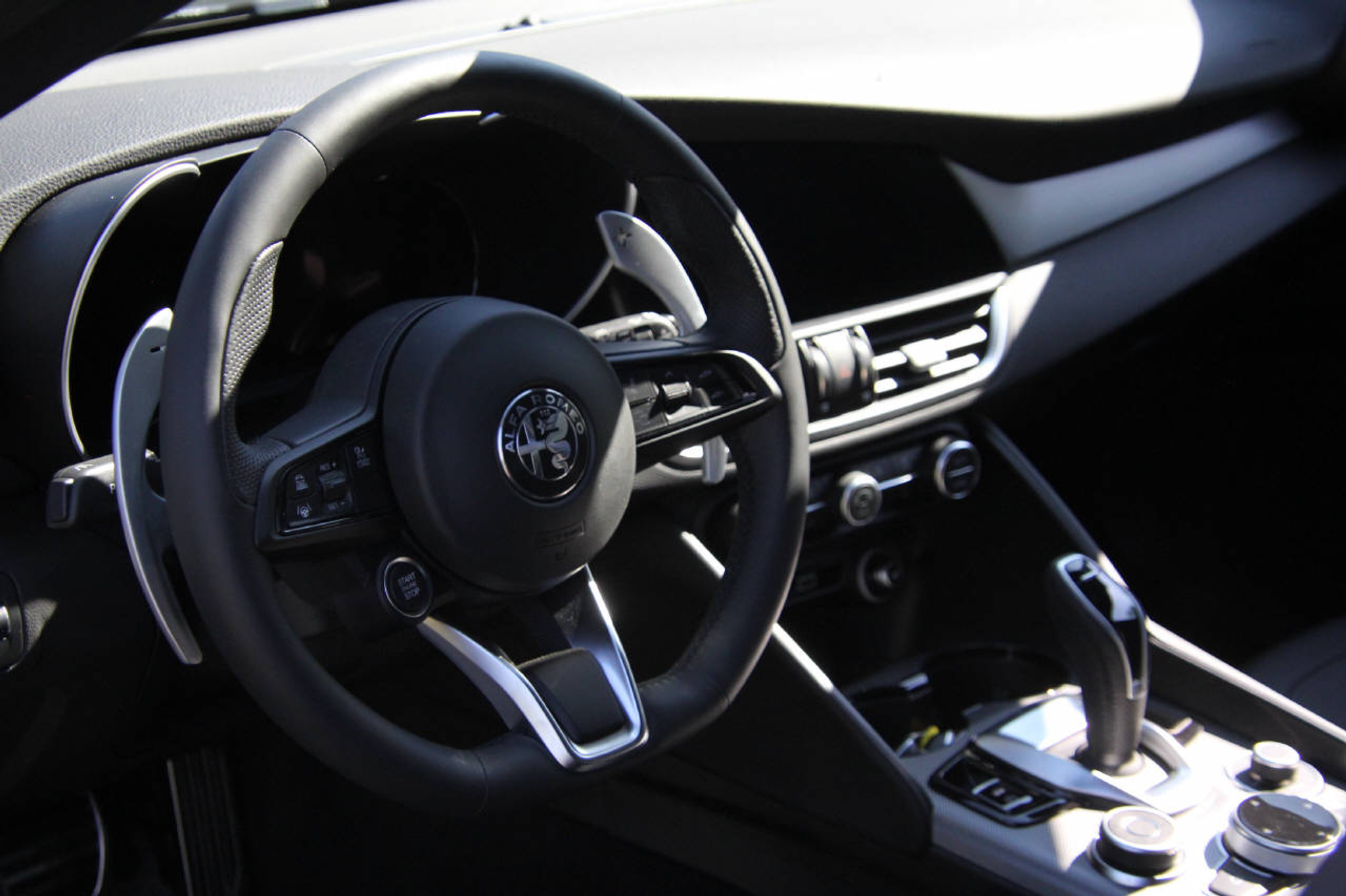 listing desktop thumbnail image 8