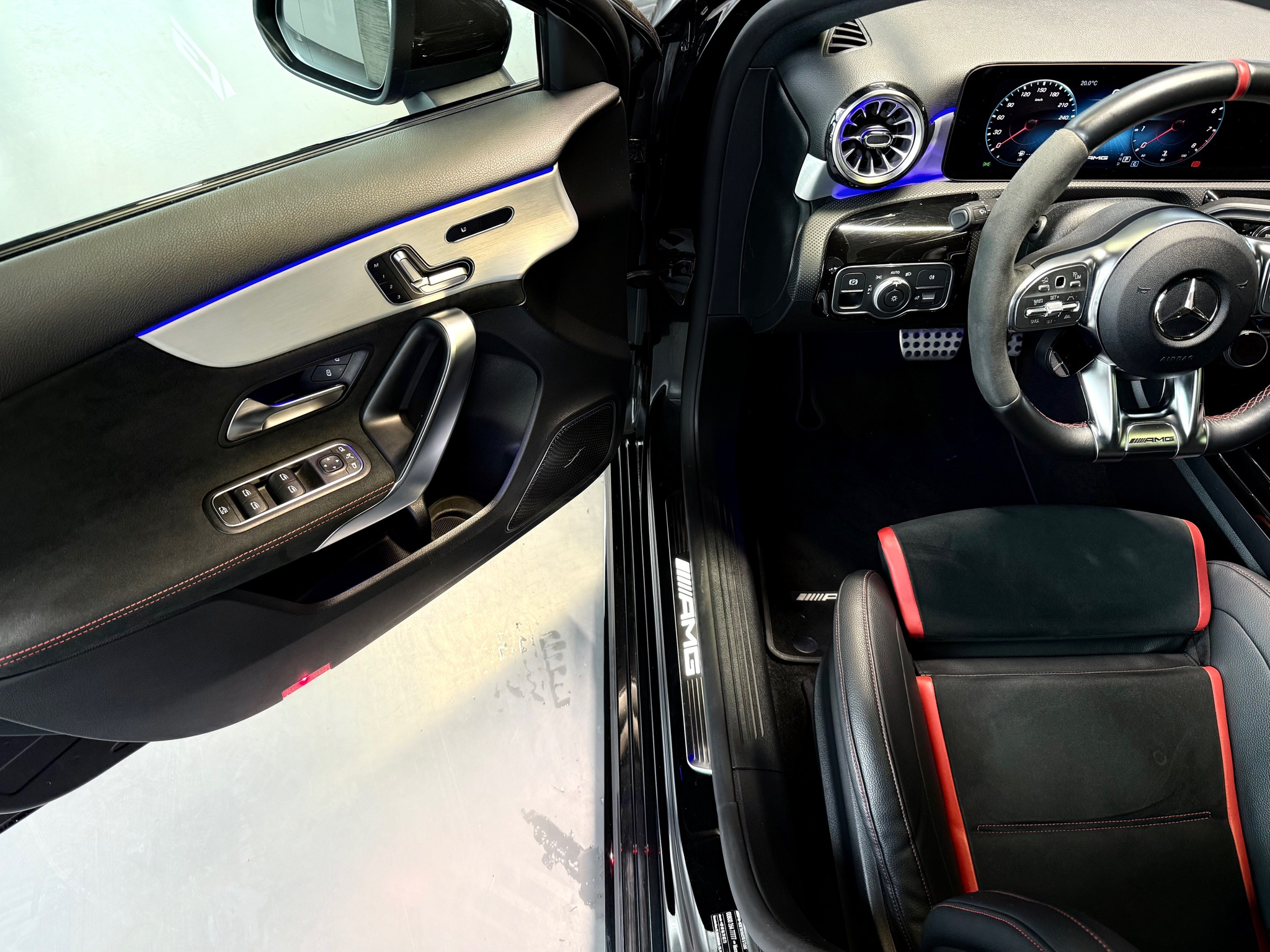 listing desktop thumbnail image 8