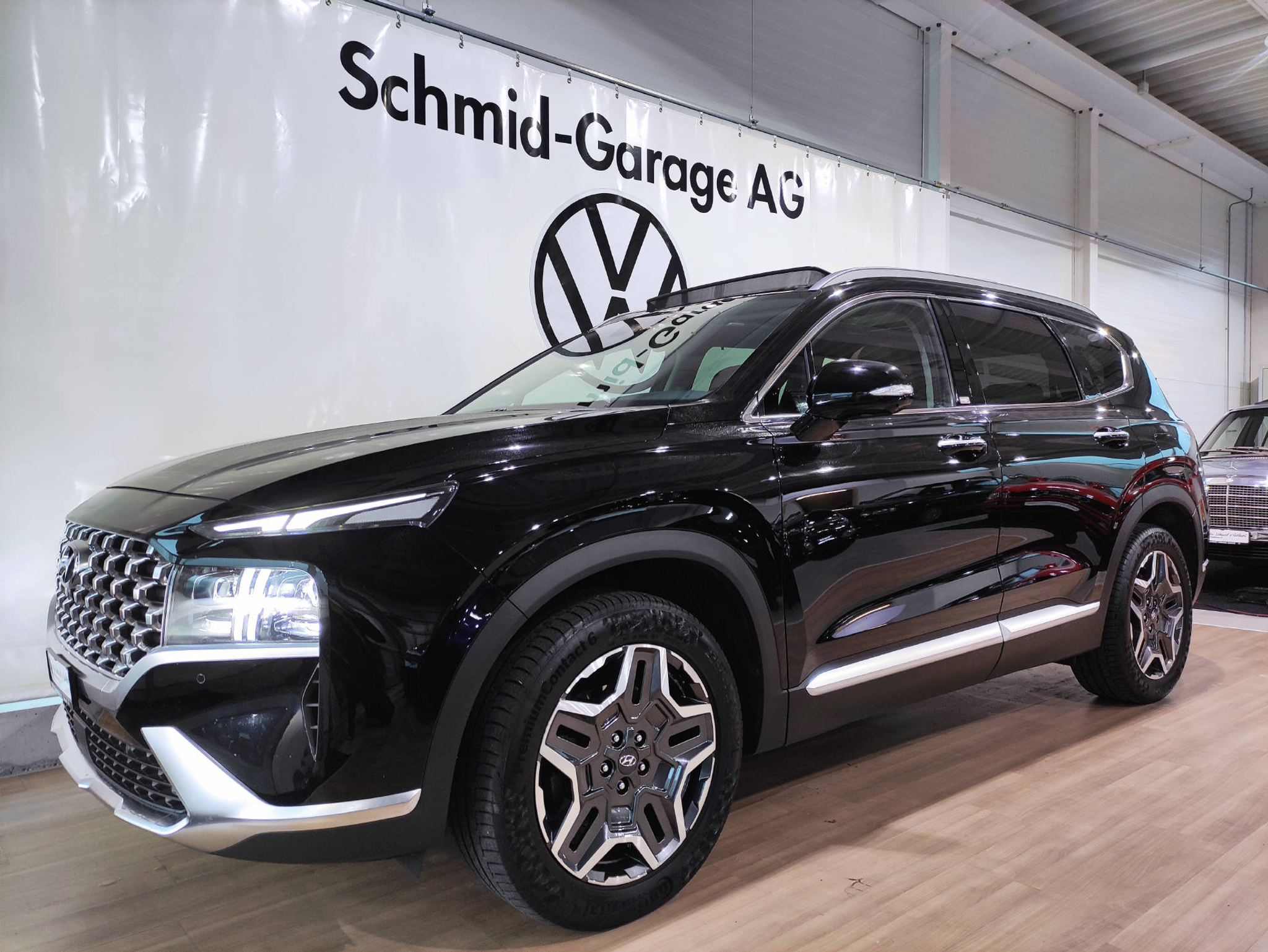 listing desktop thumbnail image 1