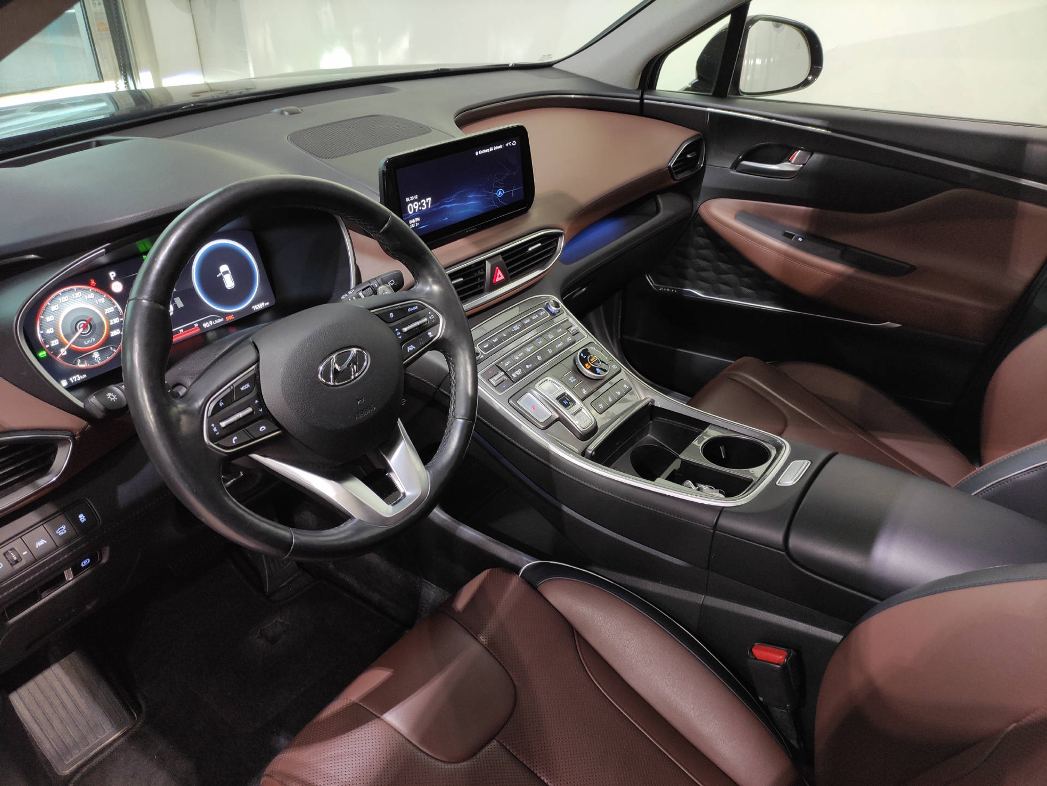 listing desktop thumbnail image 2