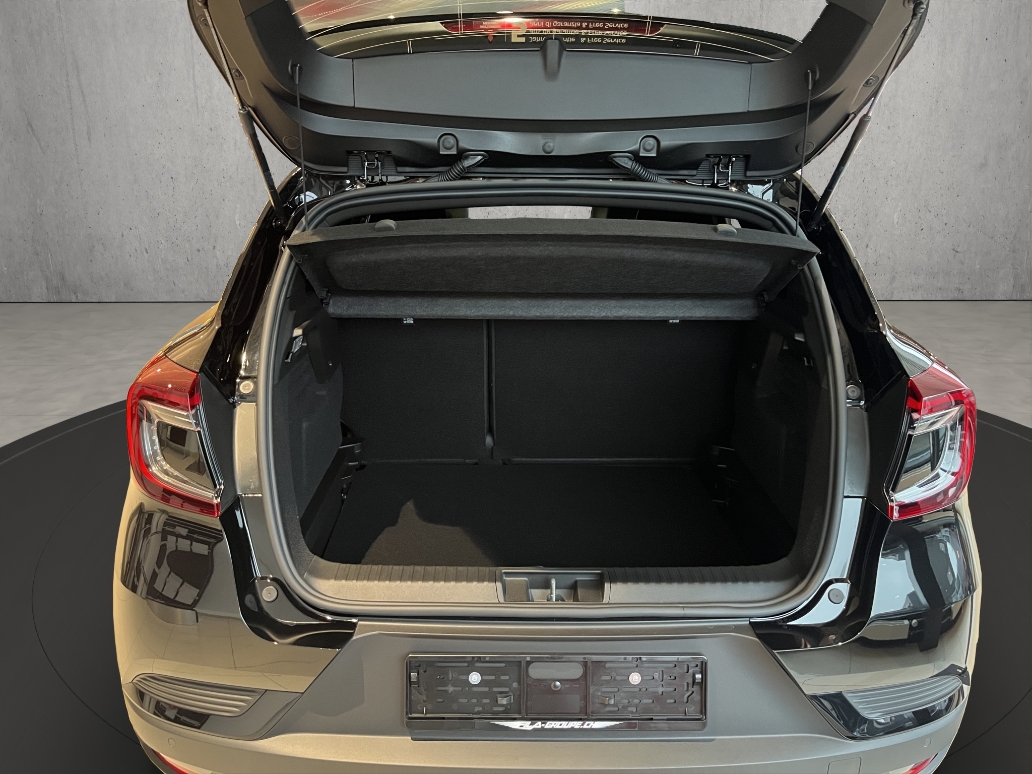 listing desktop thumbnail image 12