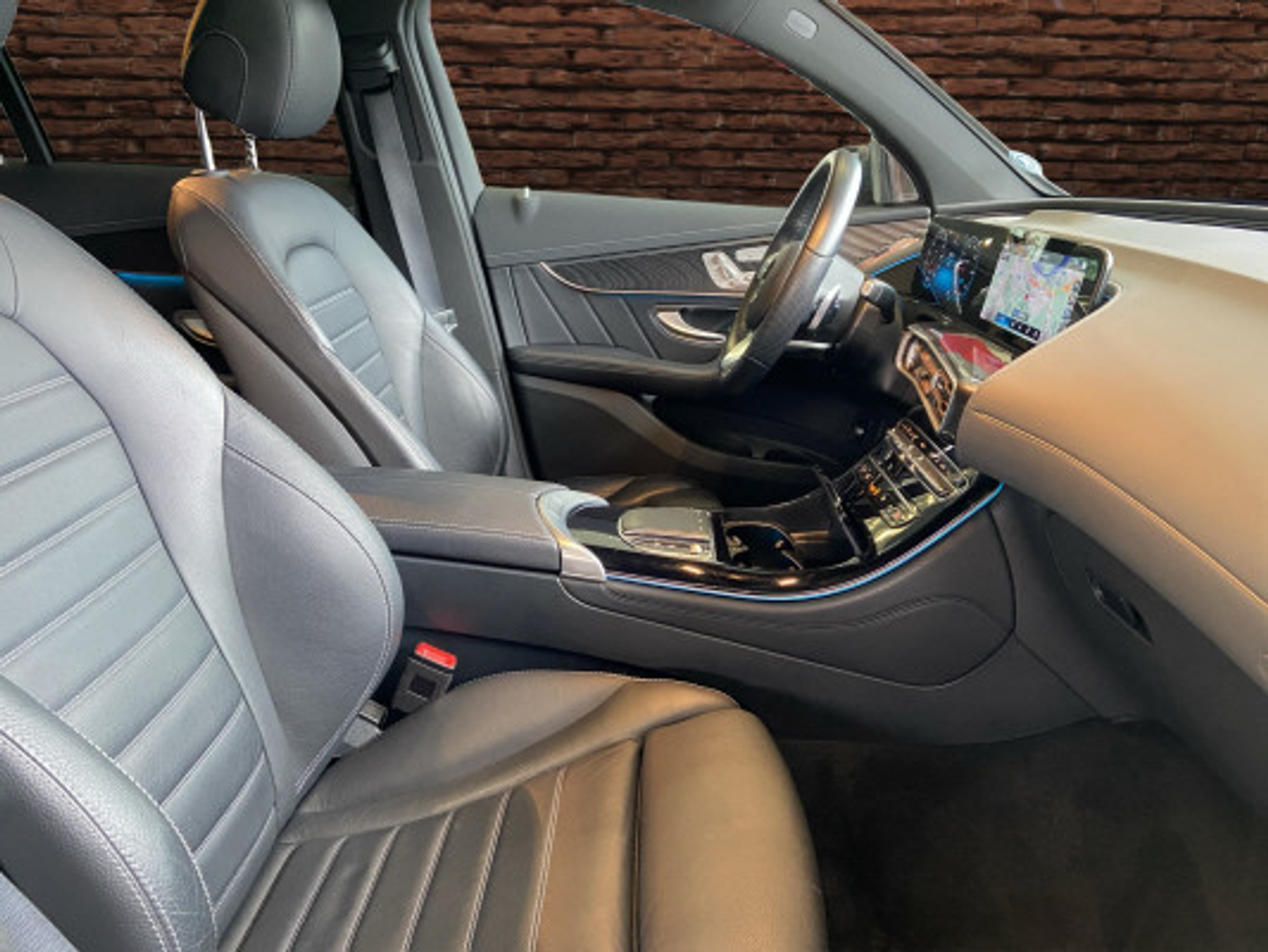 listing desktop thumbnail image 11