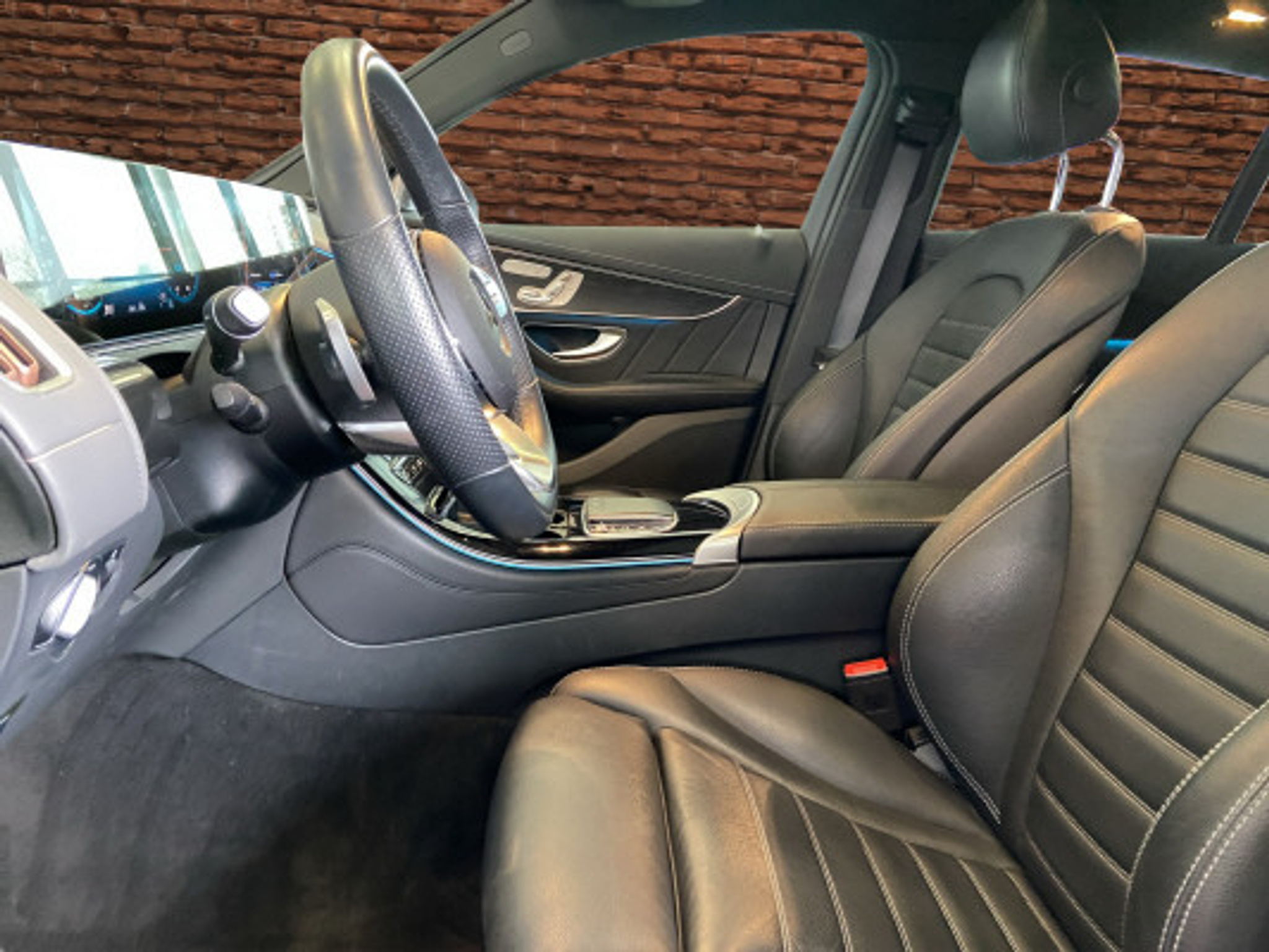 listing desktop thumbnail image 10