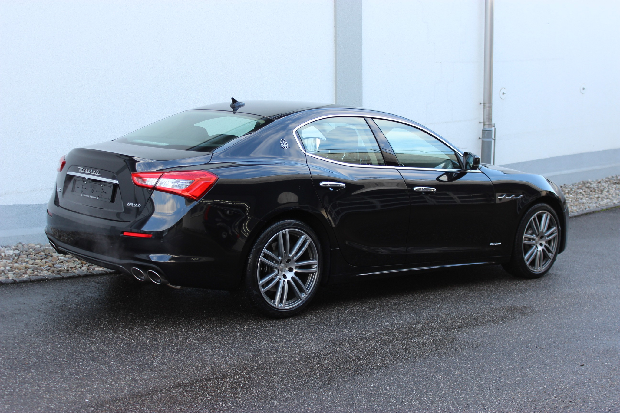 listing desktop thumbnail image 5