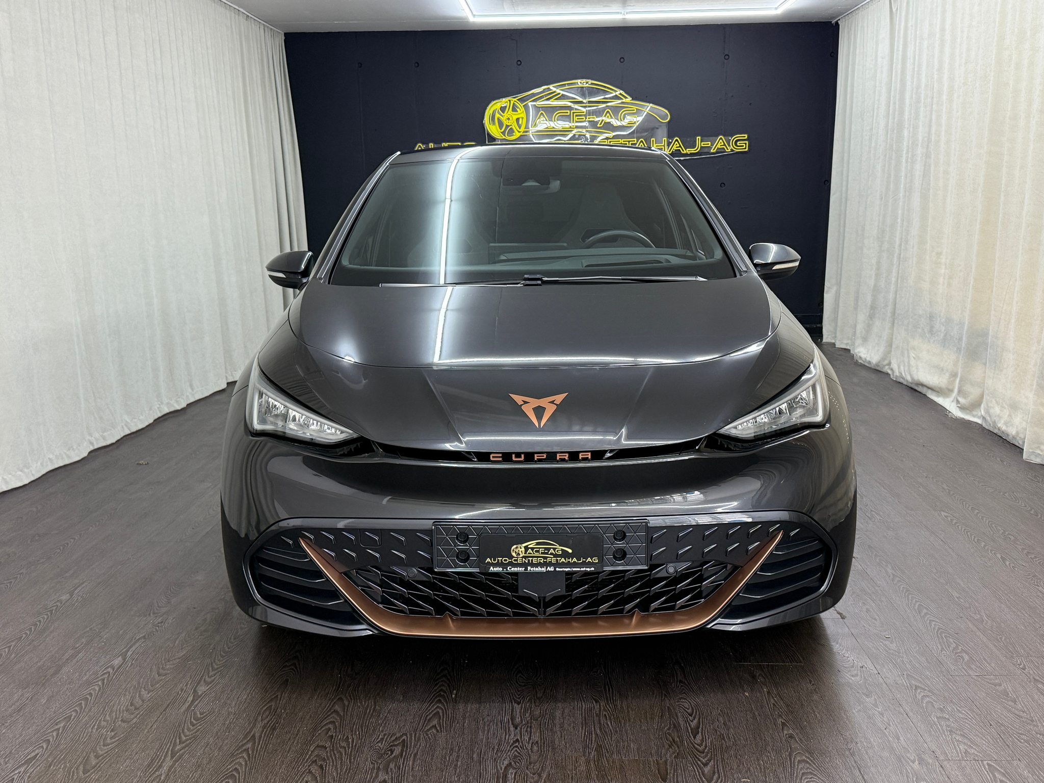 listing desktop thumbnail image 1