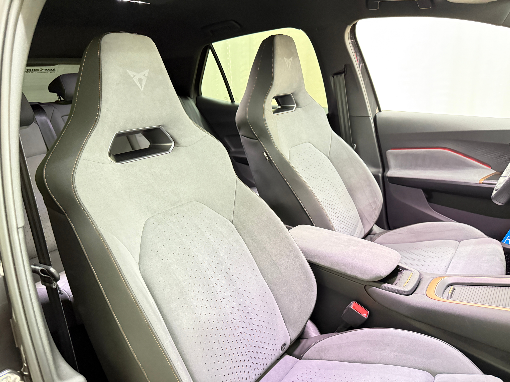 listing desktop thumbnail image 14