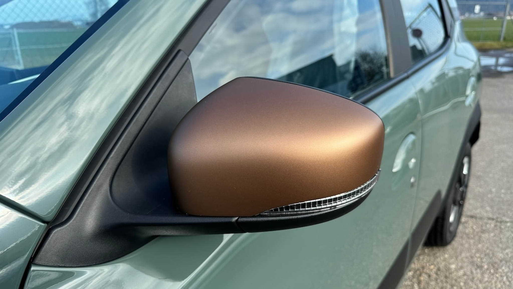 listing desktop thumbnail image 10