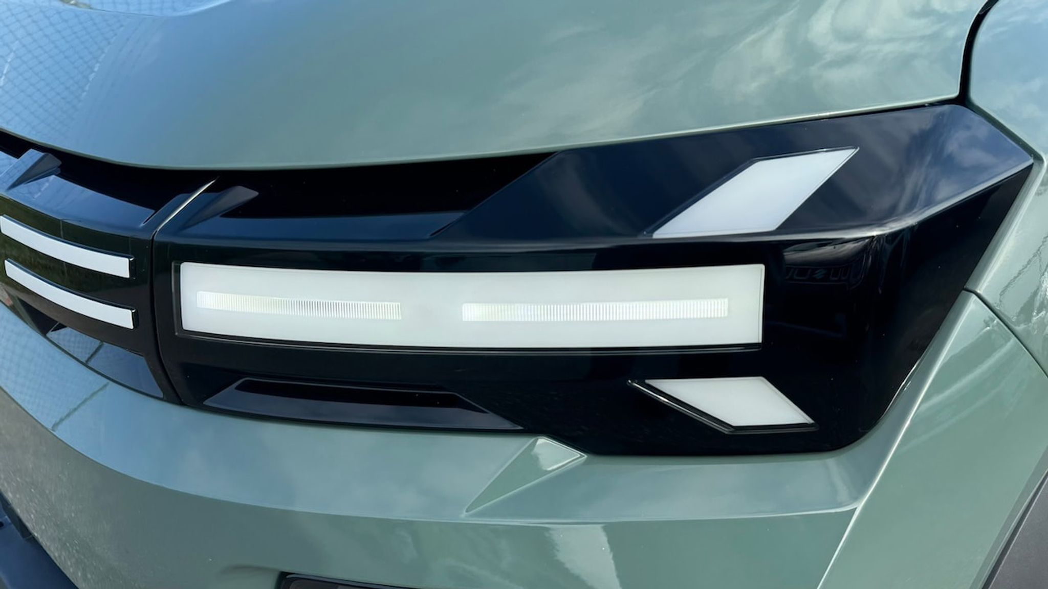 listing desktop thumbnail image 9