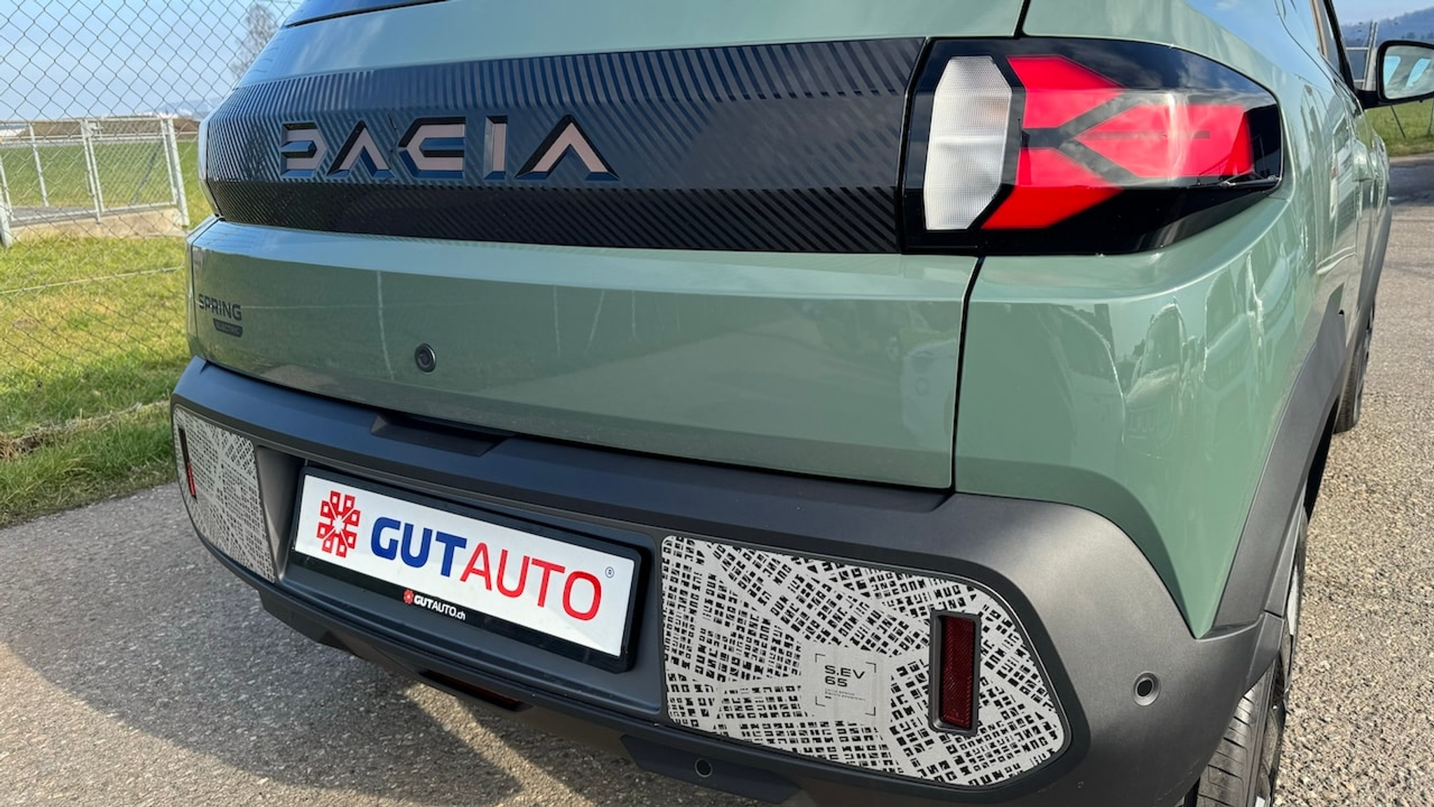 listing desktop thumbnail image 12