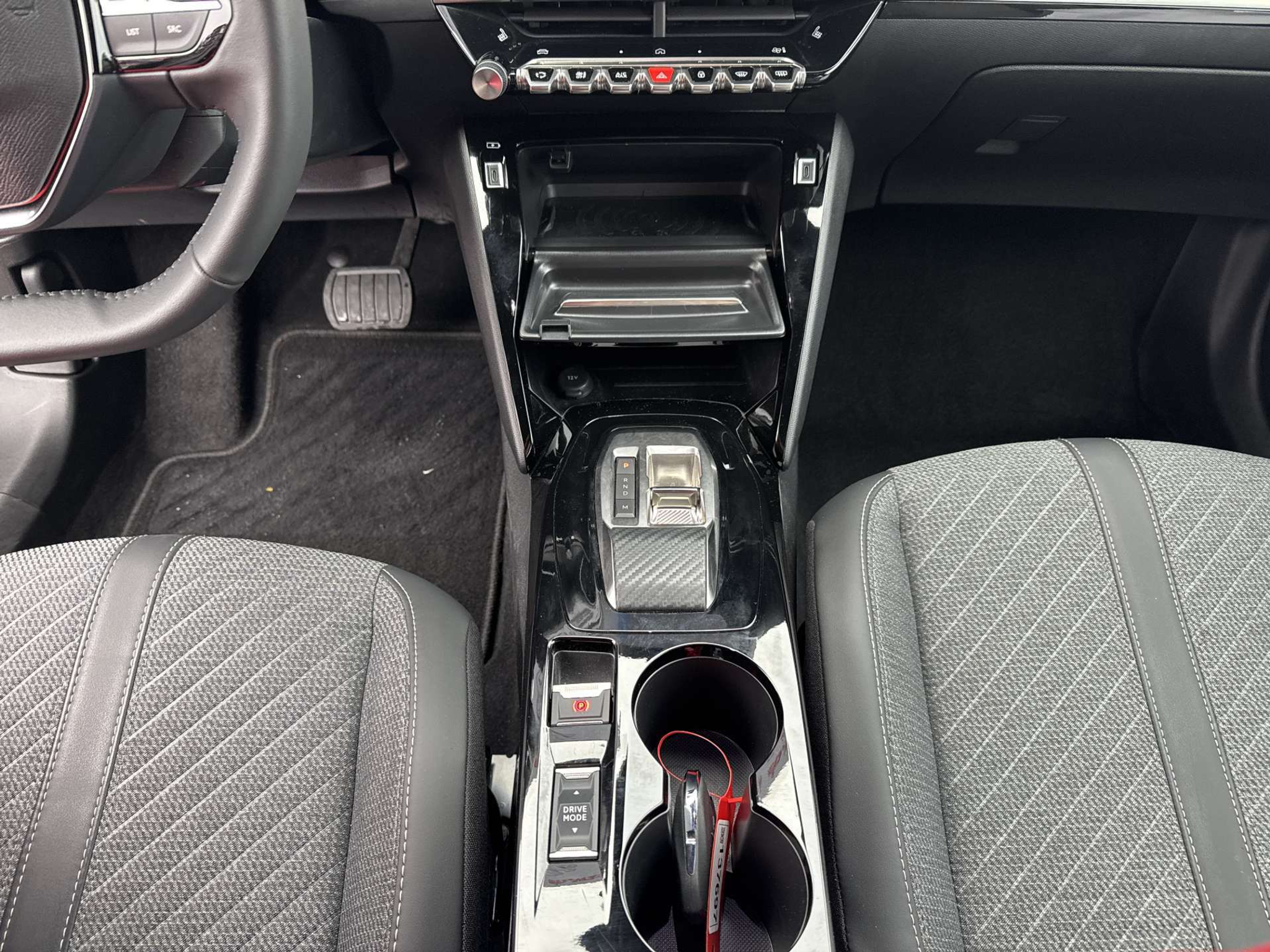 listing desktop thumbnail image 11