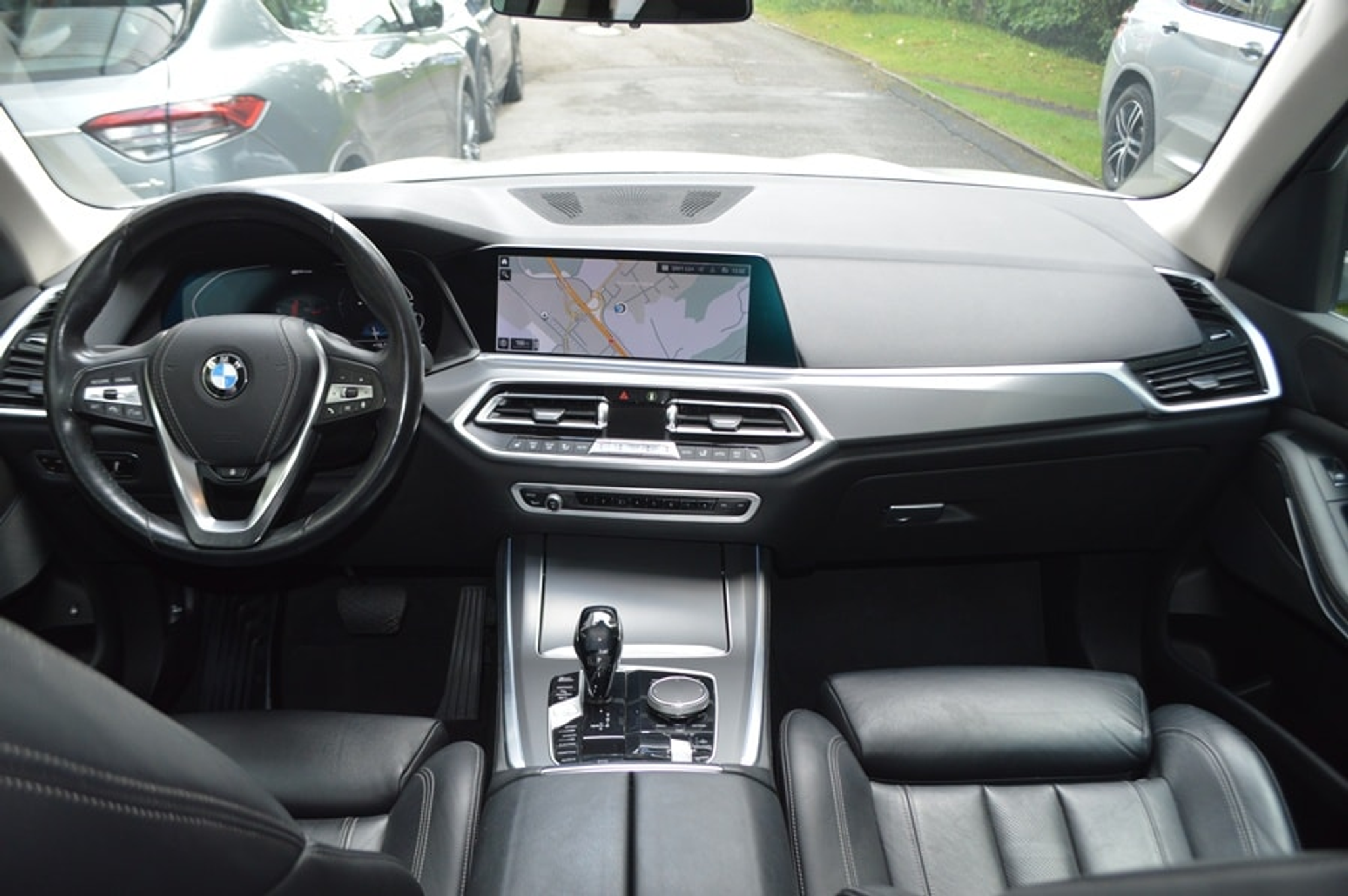 listing desktop thumbnail image 10