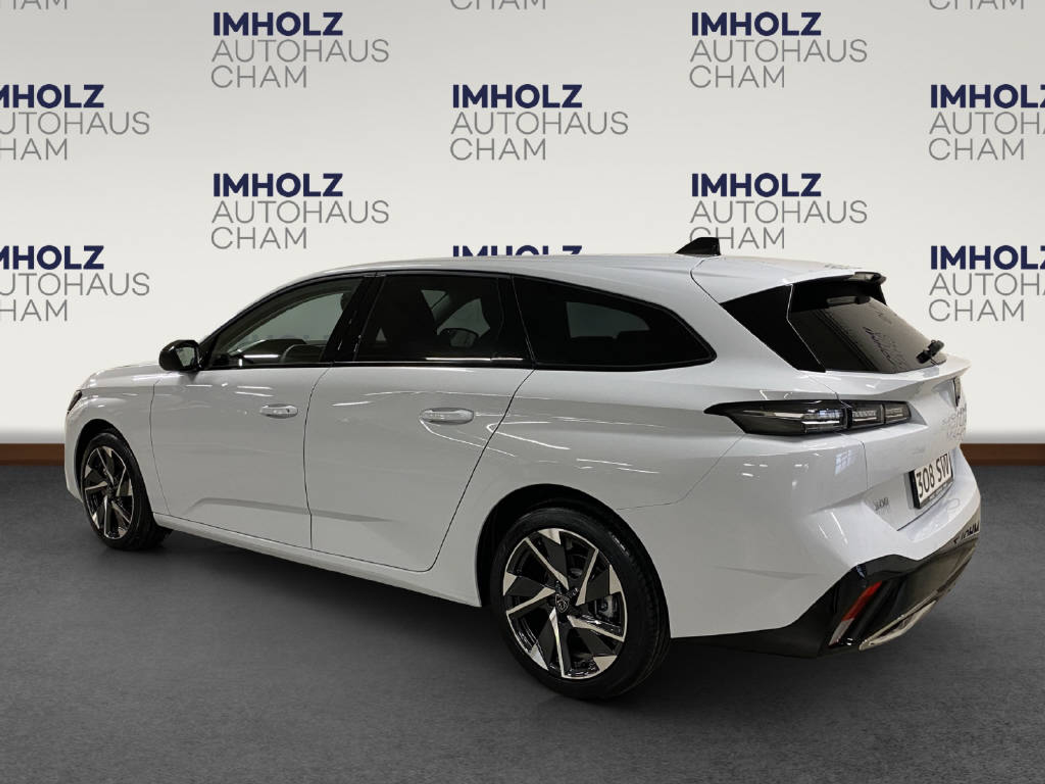 listing desktop thumbnail image 2