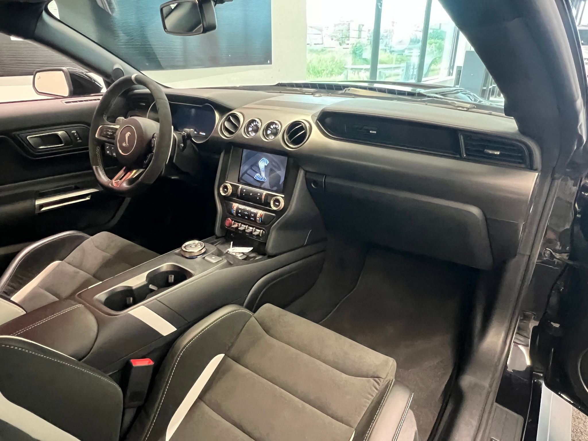 listing desktop thumbnail image 14